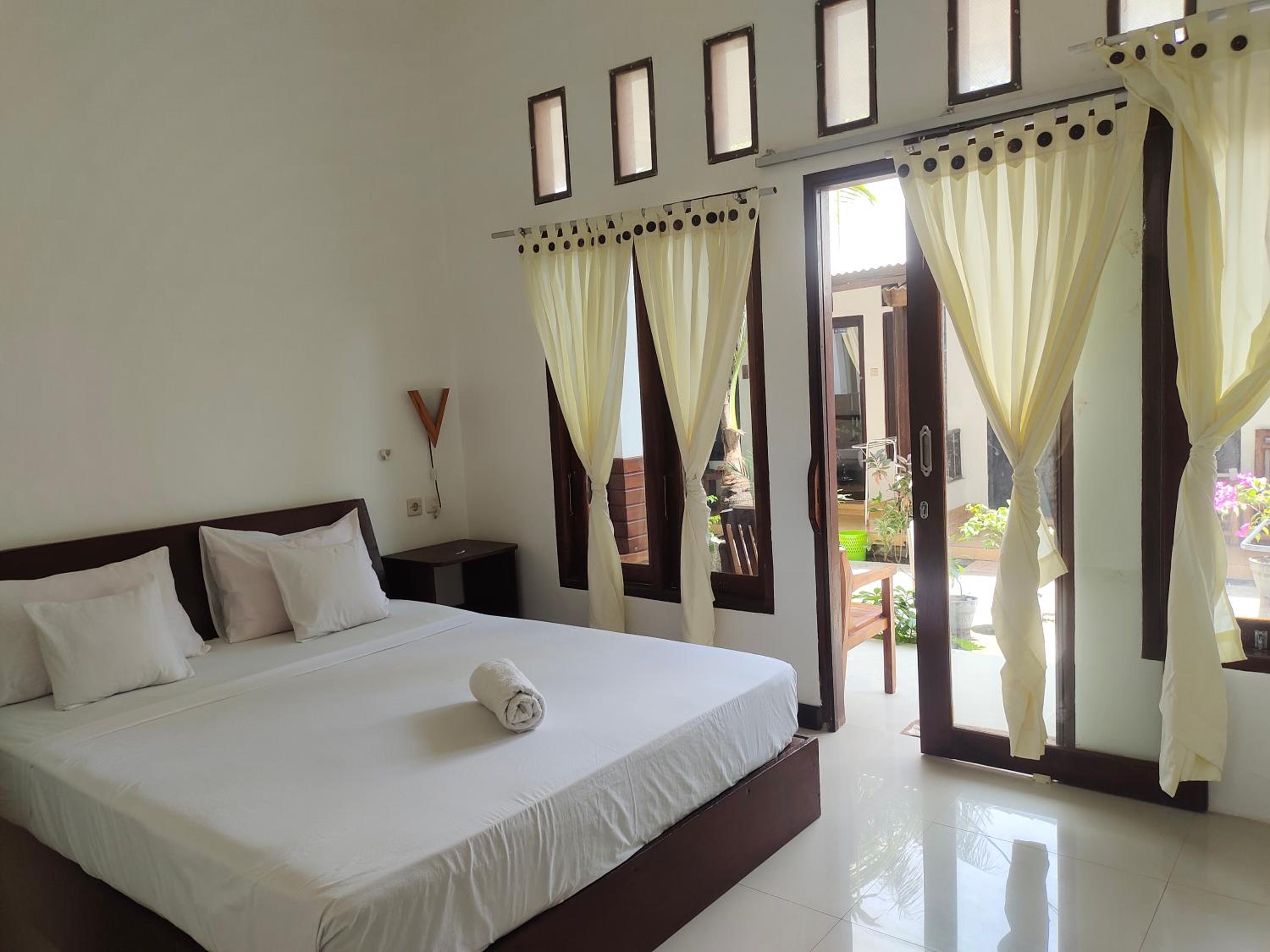 Deluxe Queen Room - Photo 1