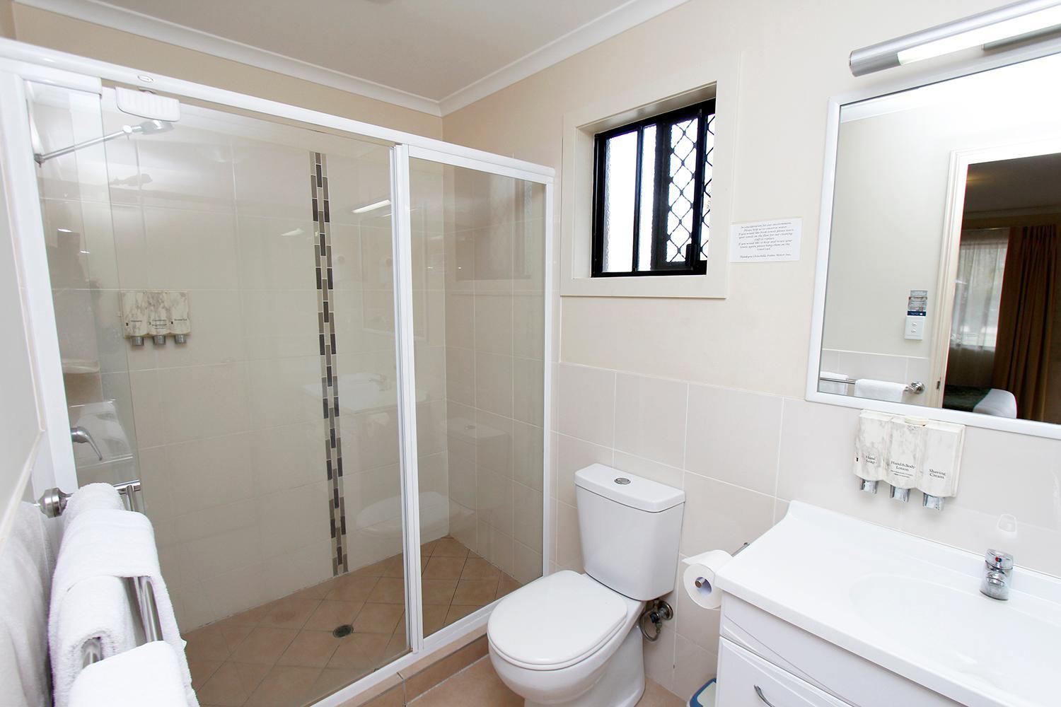 Queen Room photo 3