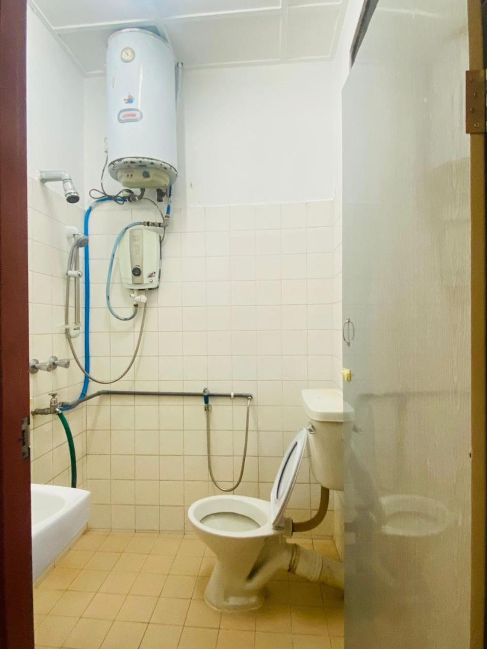 Standard Double Room - Photo 6
