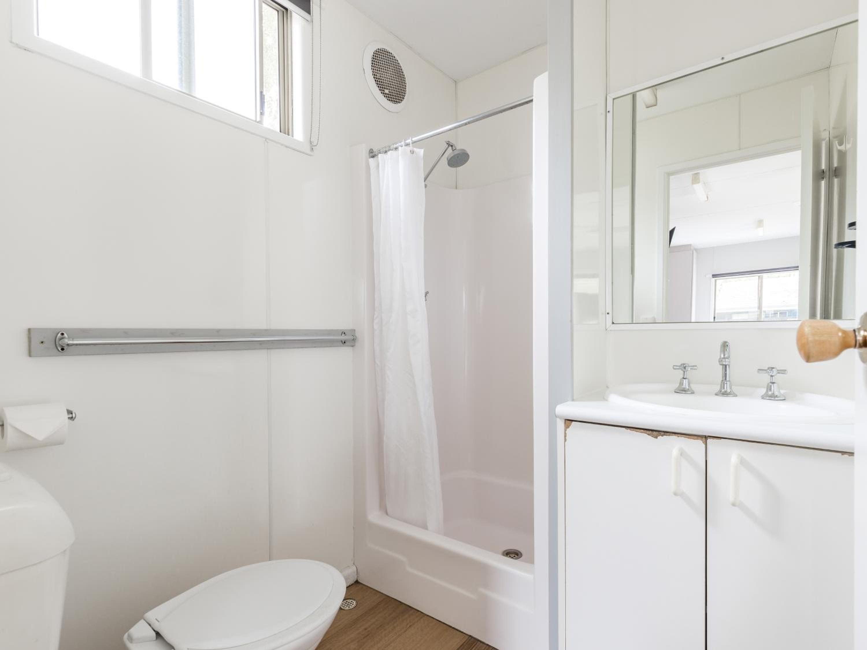 Standard Bungalow - Ibis Cabin photo 3