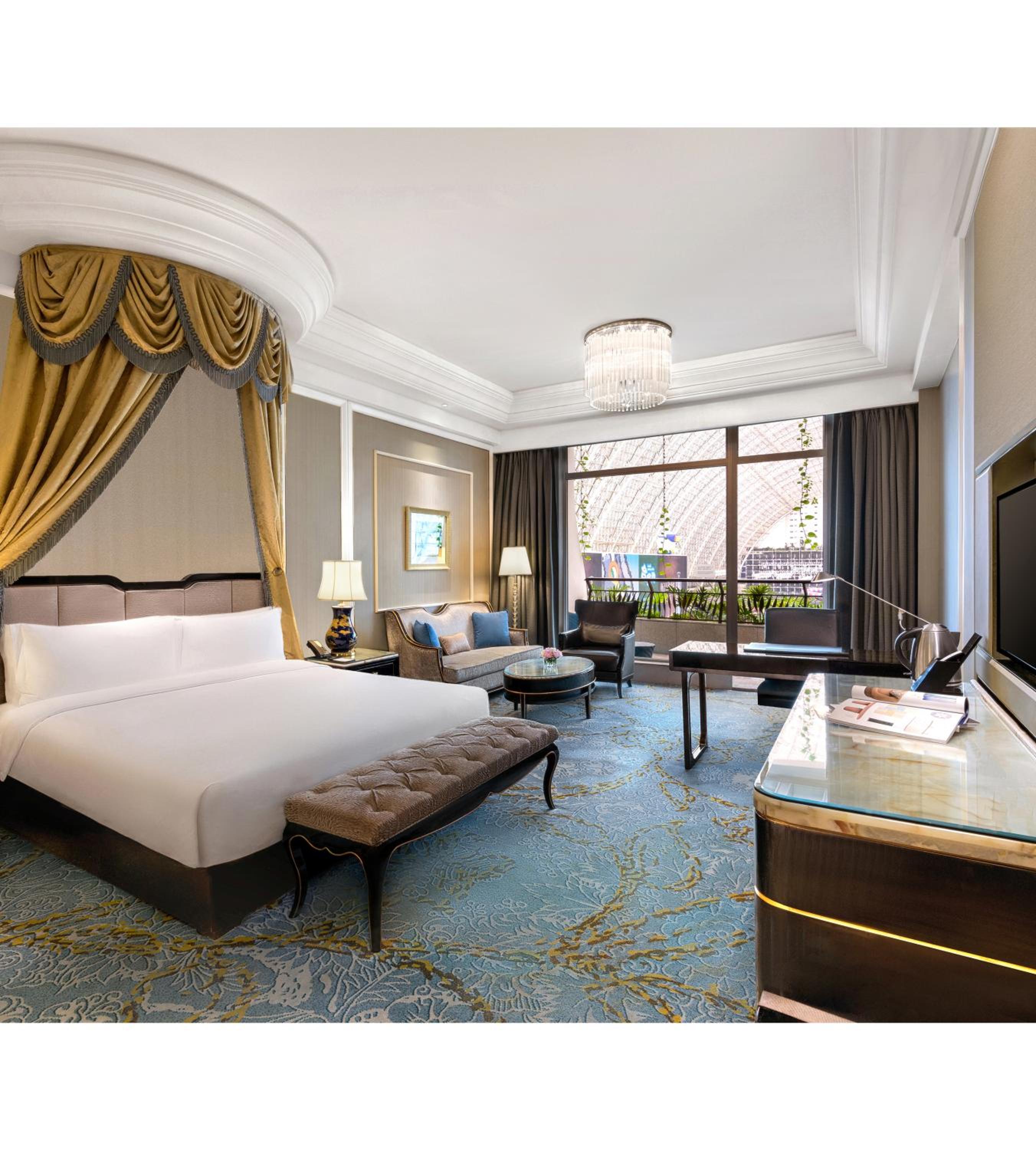 Premium King Room - Club Lounge Access