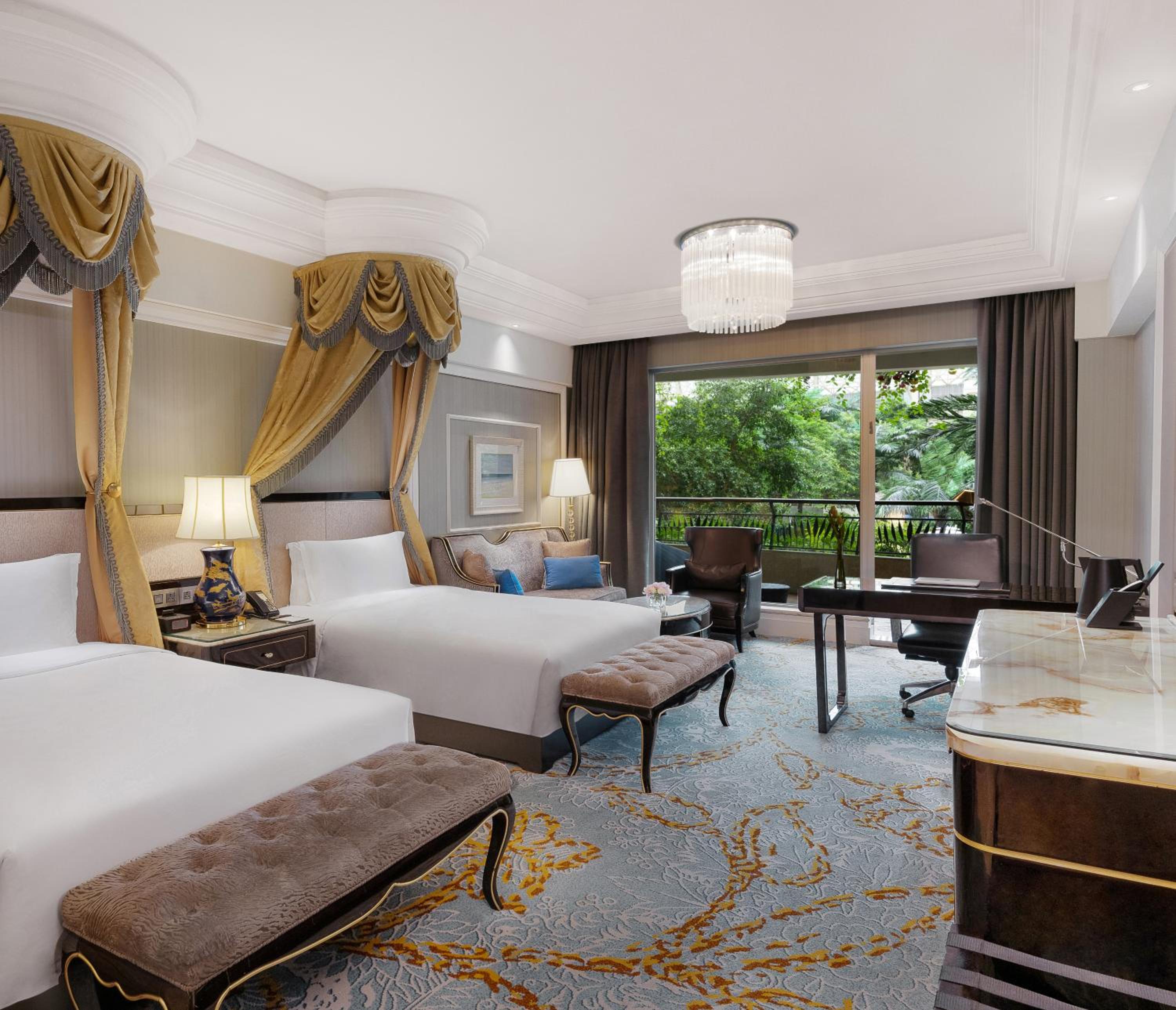 Premium King Room