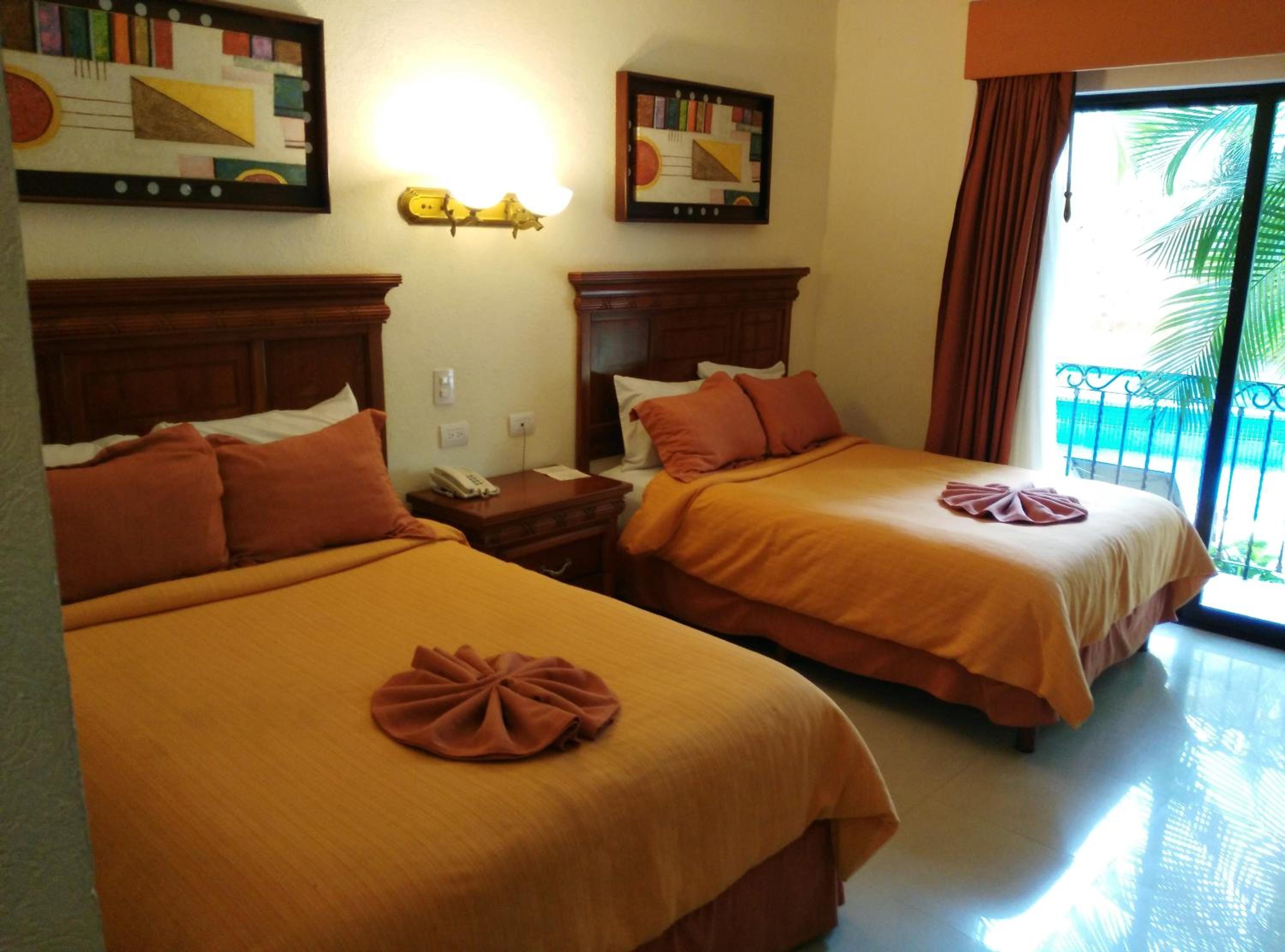 Delux Room Two Double Beds  - Photo 2
