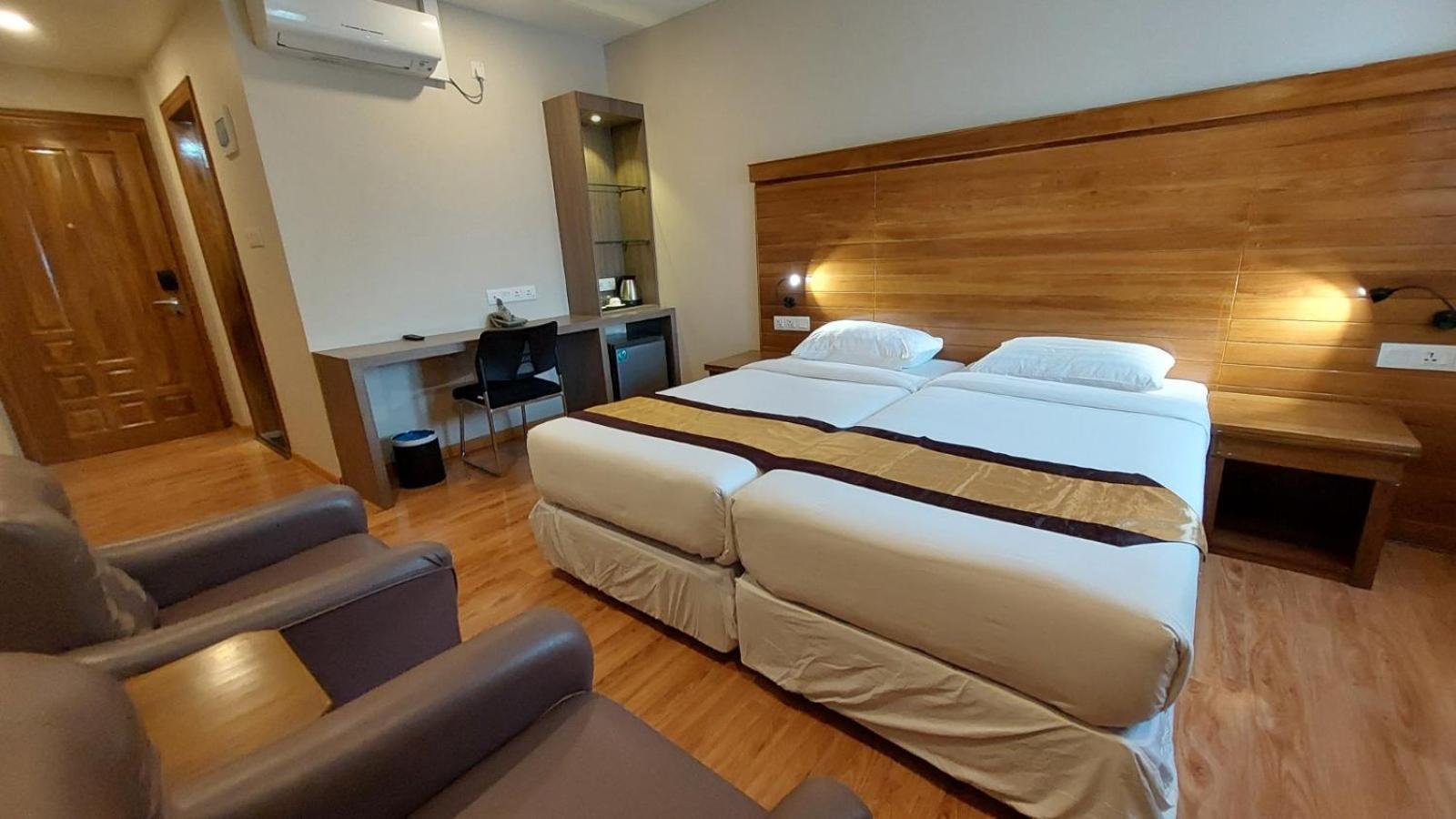 Deluxe Double or Twin Room - Photo 1