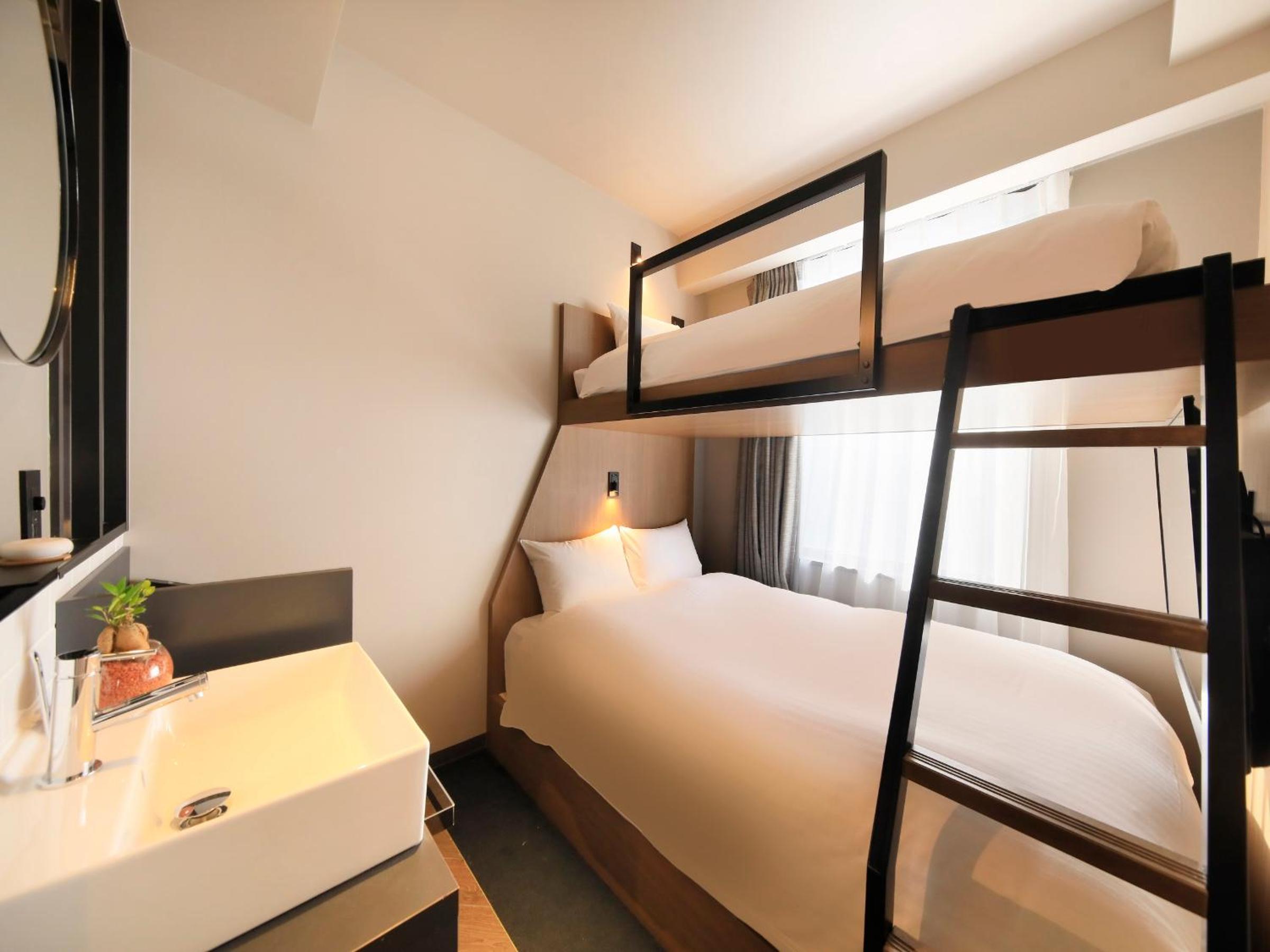 Standard Double Room with Bunk Bed - Photo 1