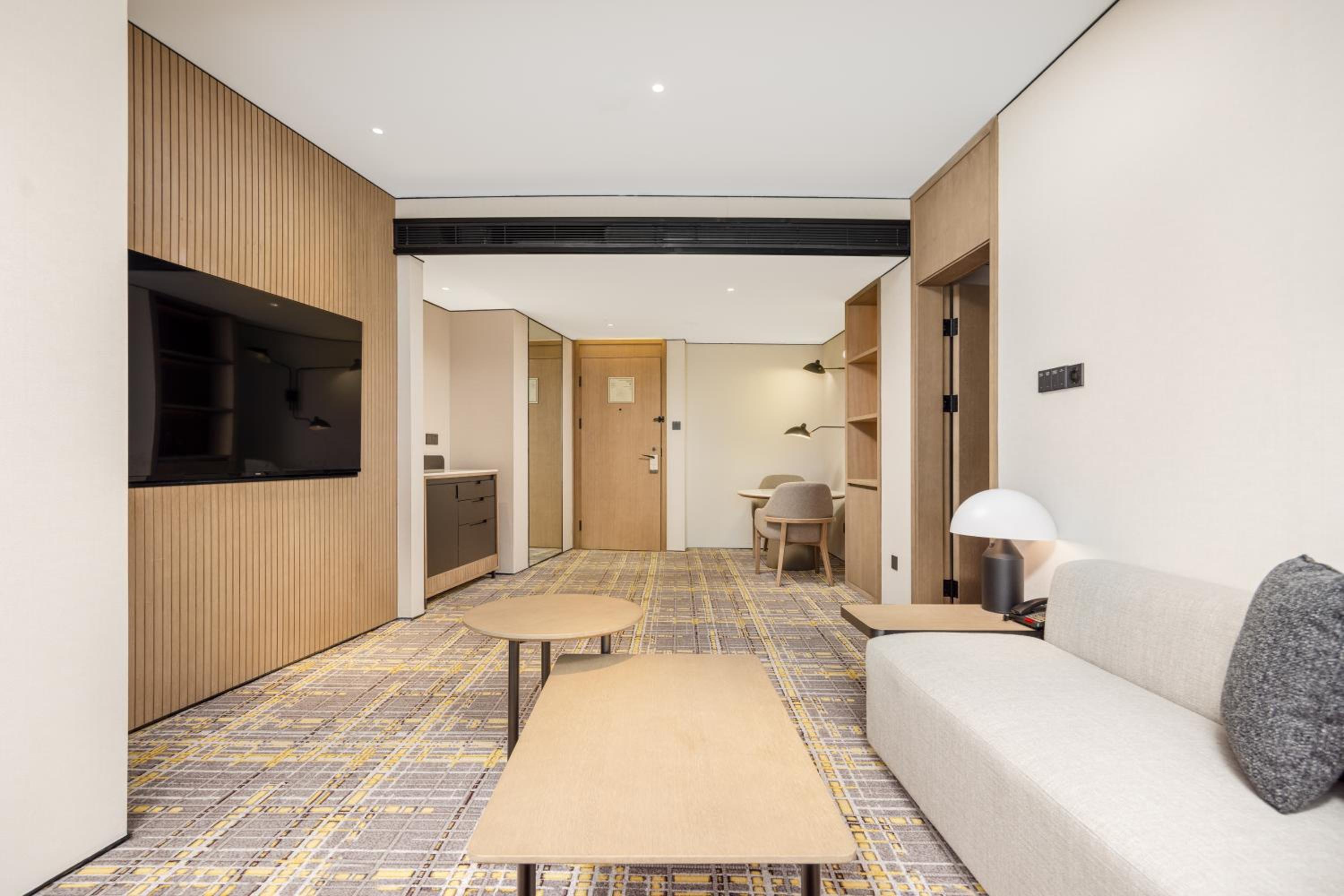 Superior Suite - Photo 2