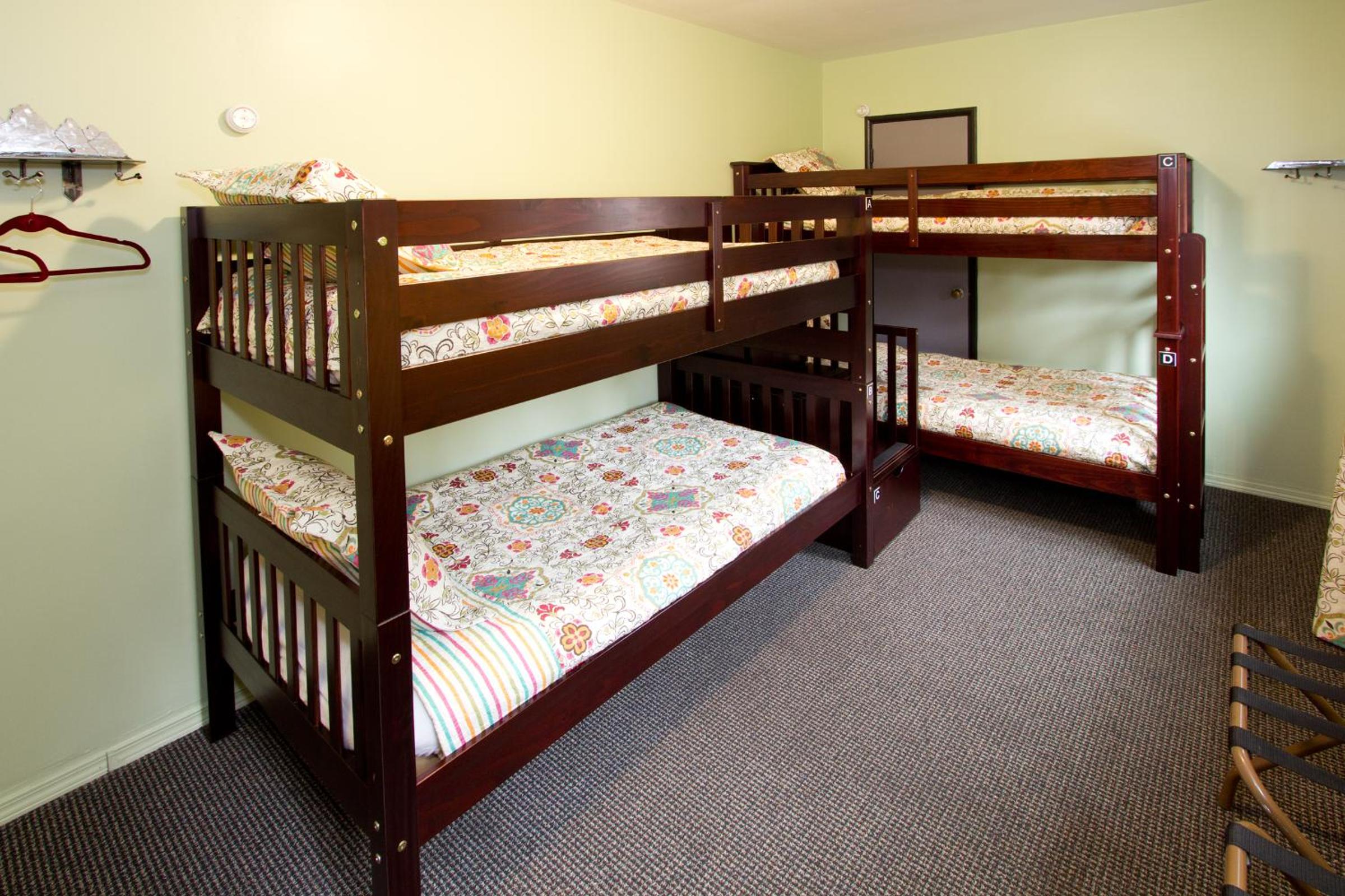 Bed in 4-Bed Female Dormitory Room photo 2