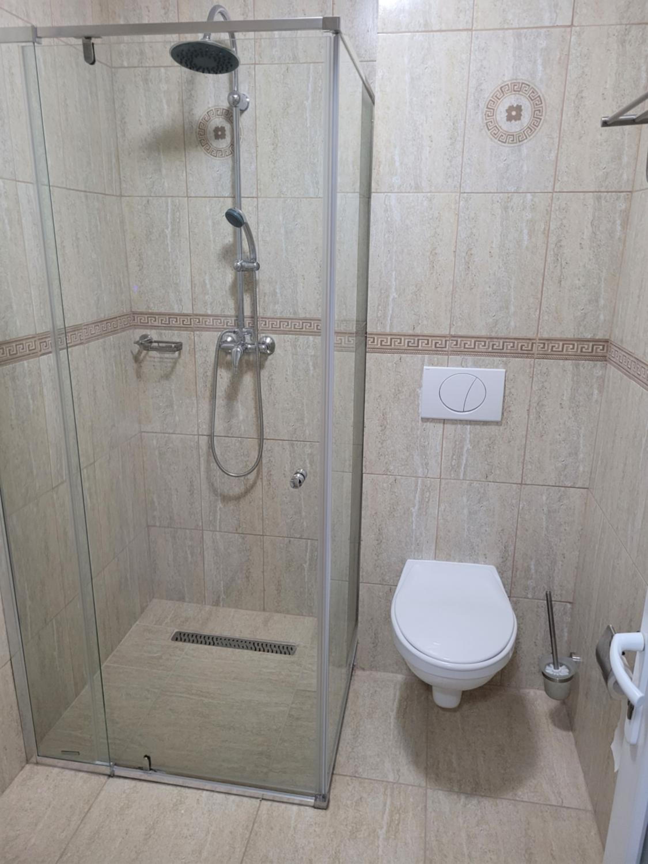 Deluxe Room (2 Adults + 1 Child) photo 3
