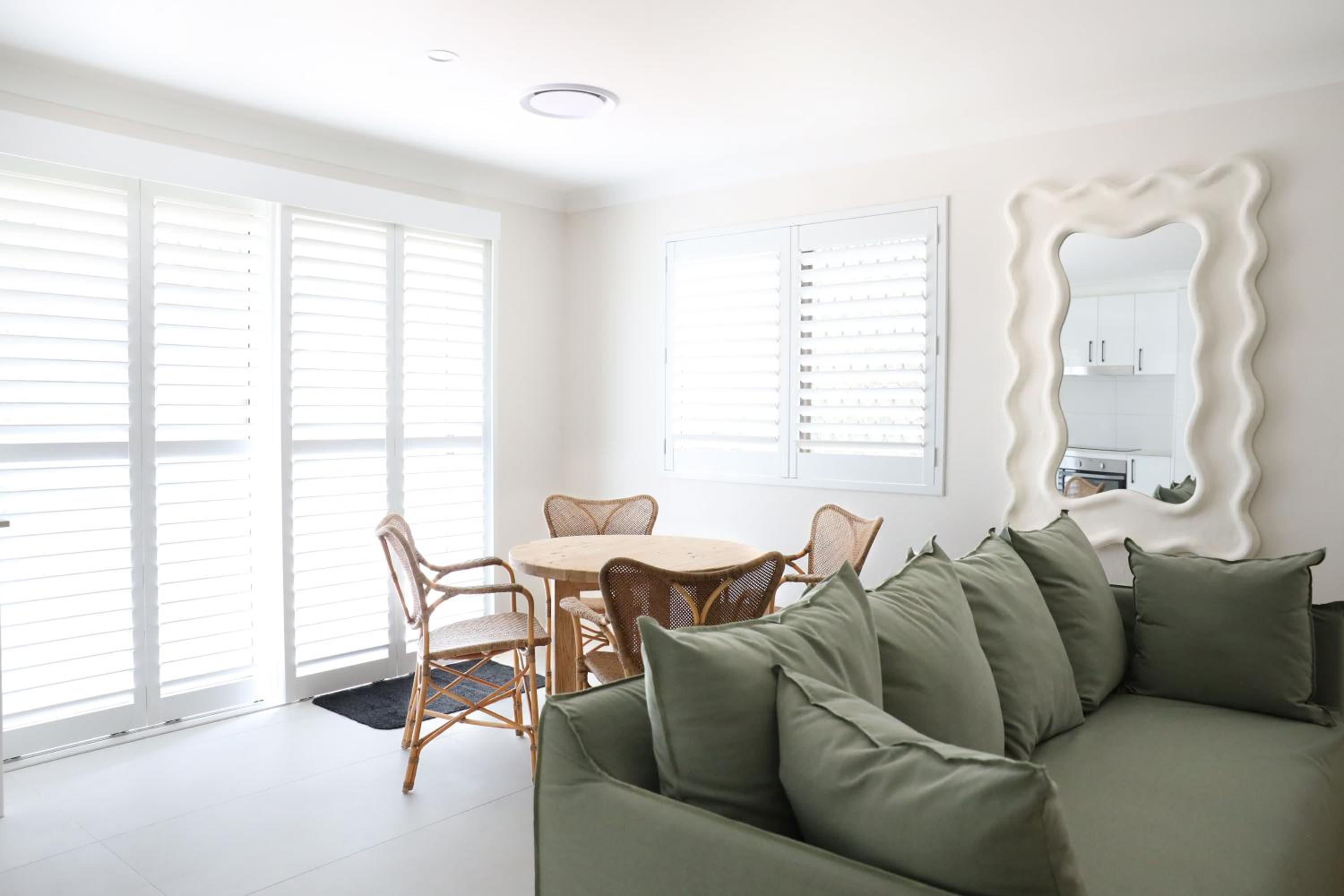 One-Bedroom Apartment - Photo 1