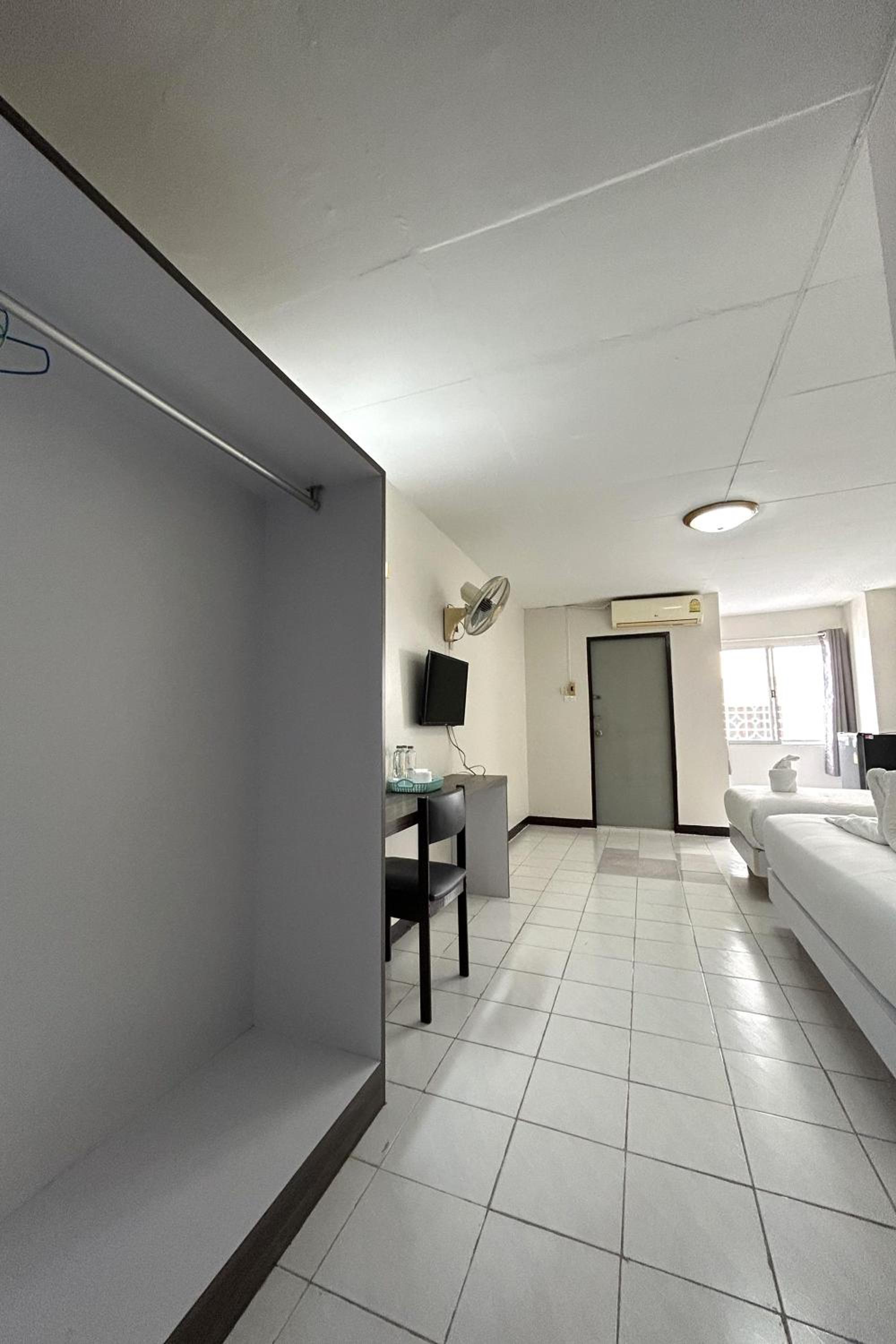 Triple Room - Photo 6