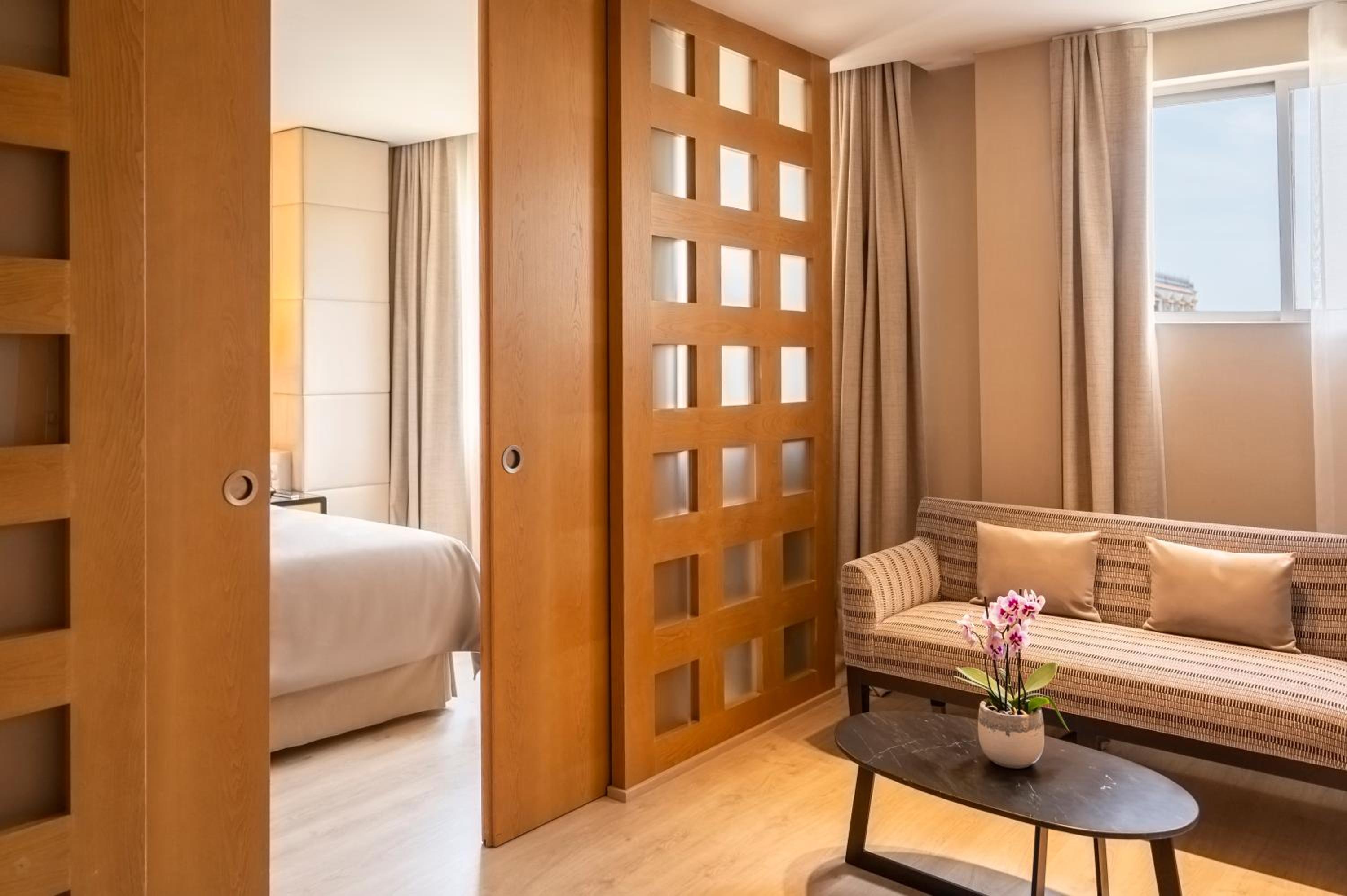Junior Suite with Extra Bed photo 3