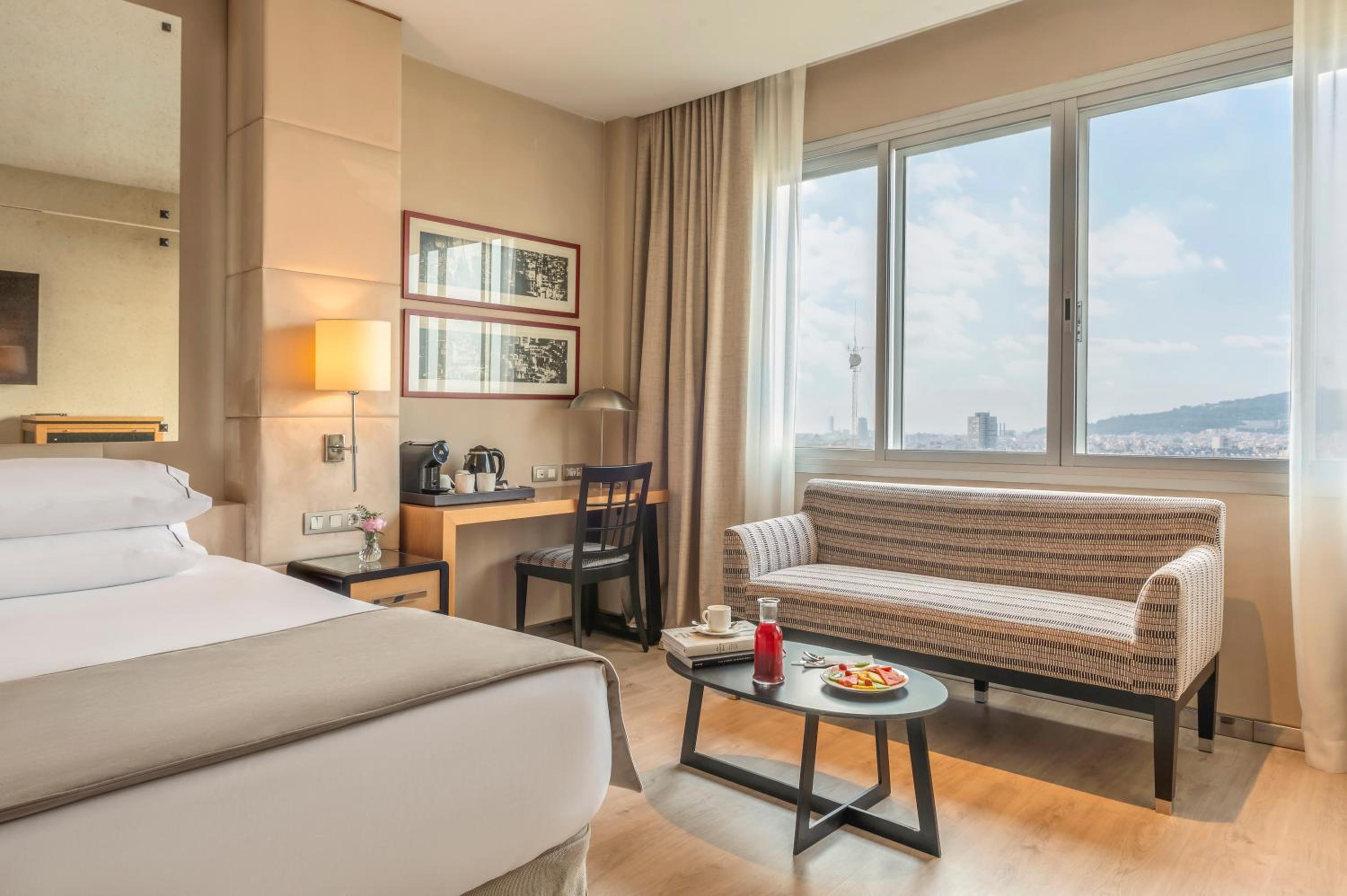 Superior Double or Twin Room with View photo 2