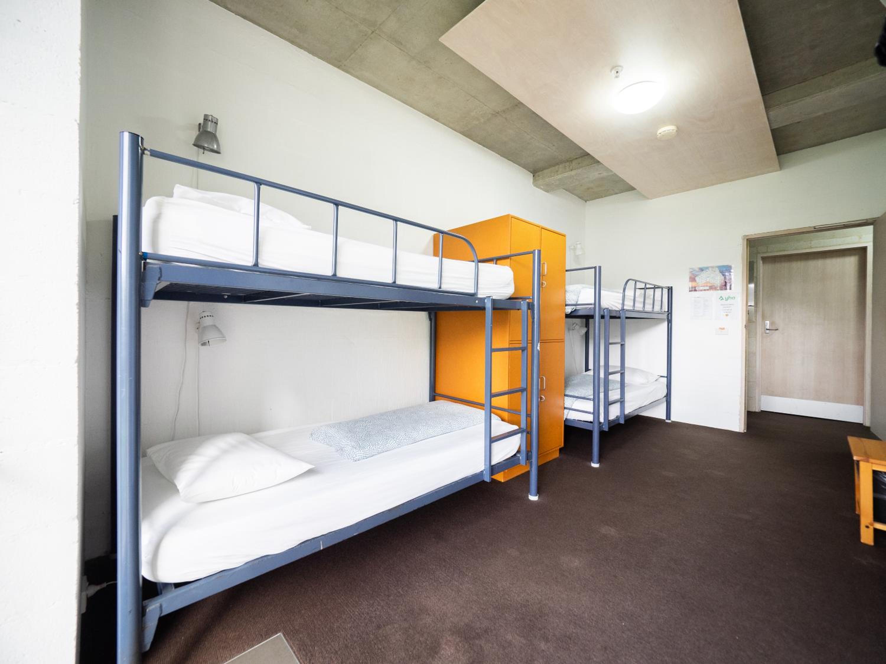 Bed in 4-Bed Male Dormitory Room photo 2