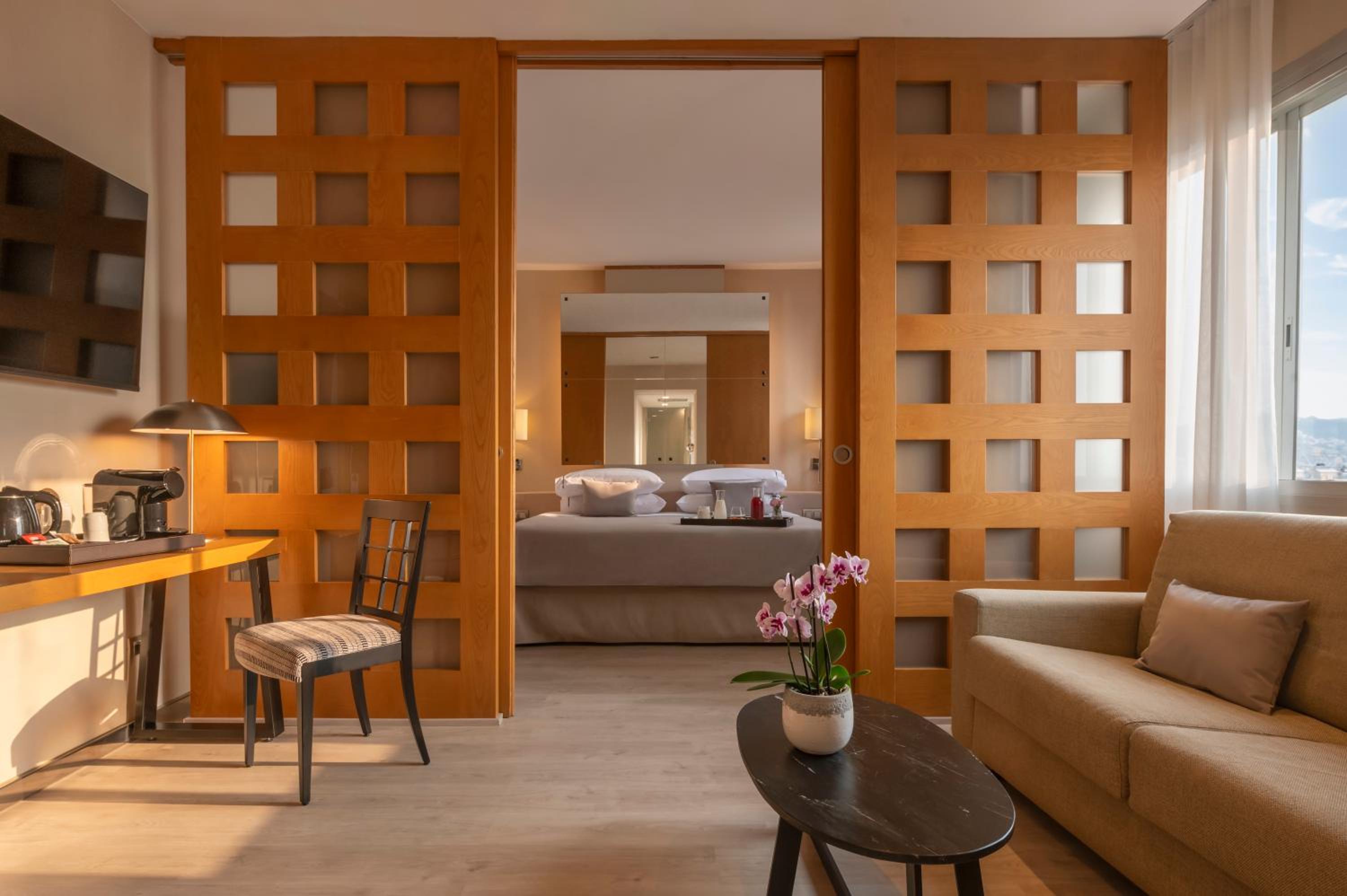Junior Suite with View photo 3