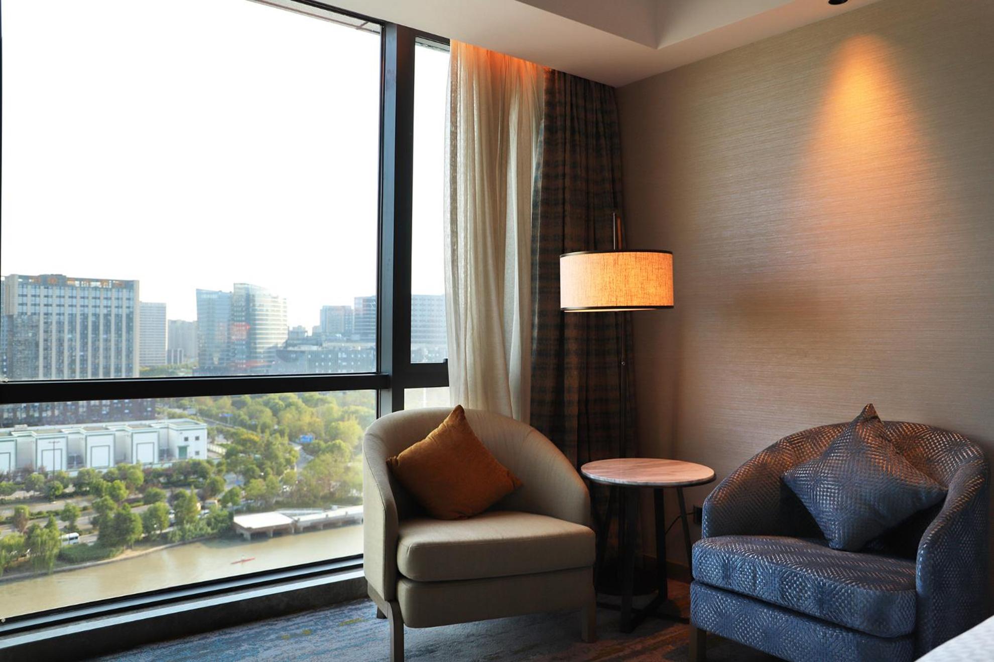 Deluxe Guest room, 2 Queen,River view photo 2