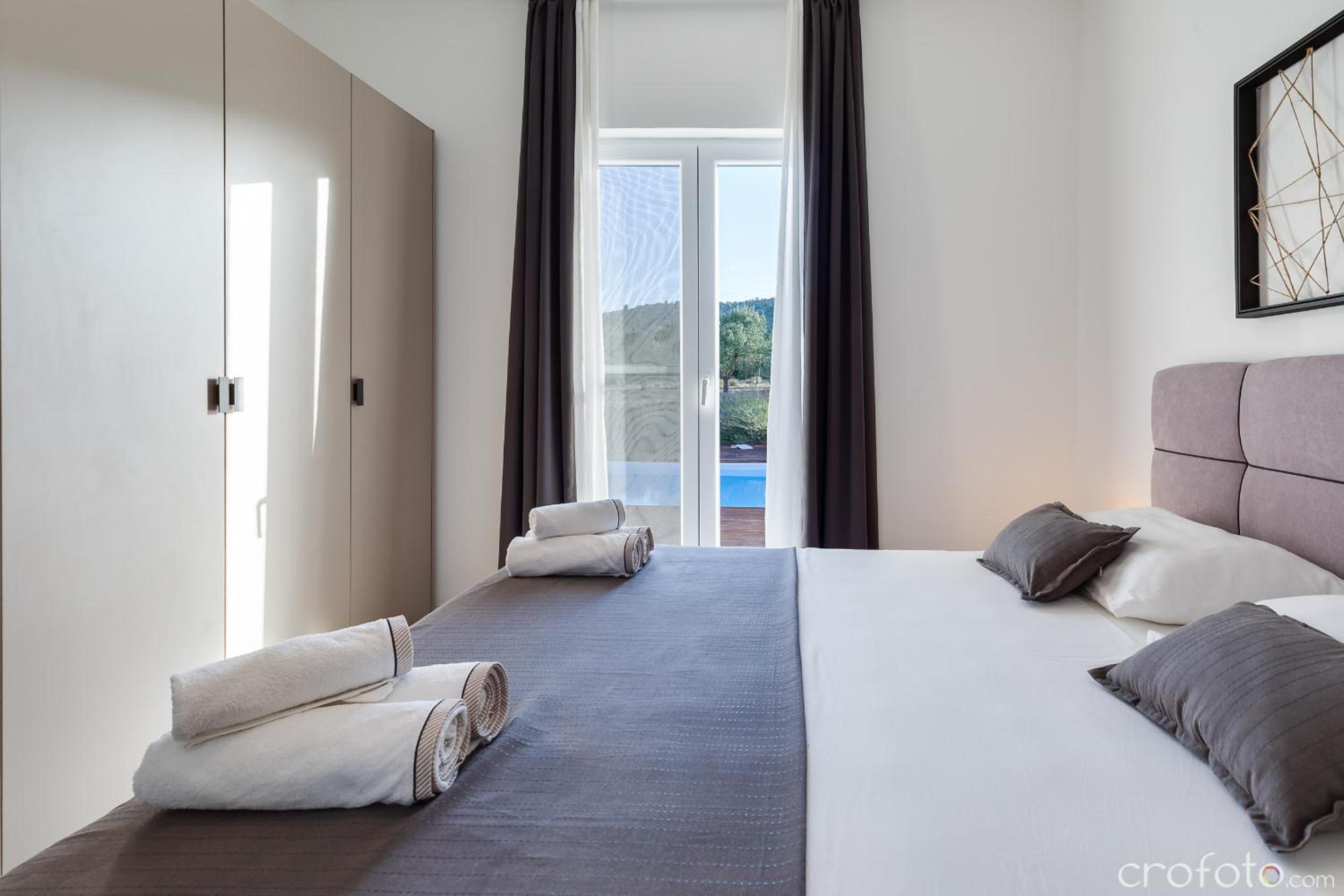 Villa photo 1