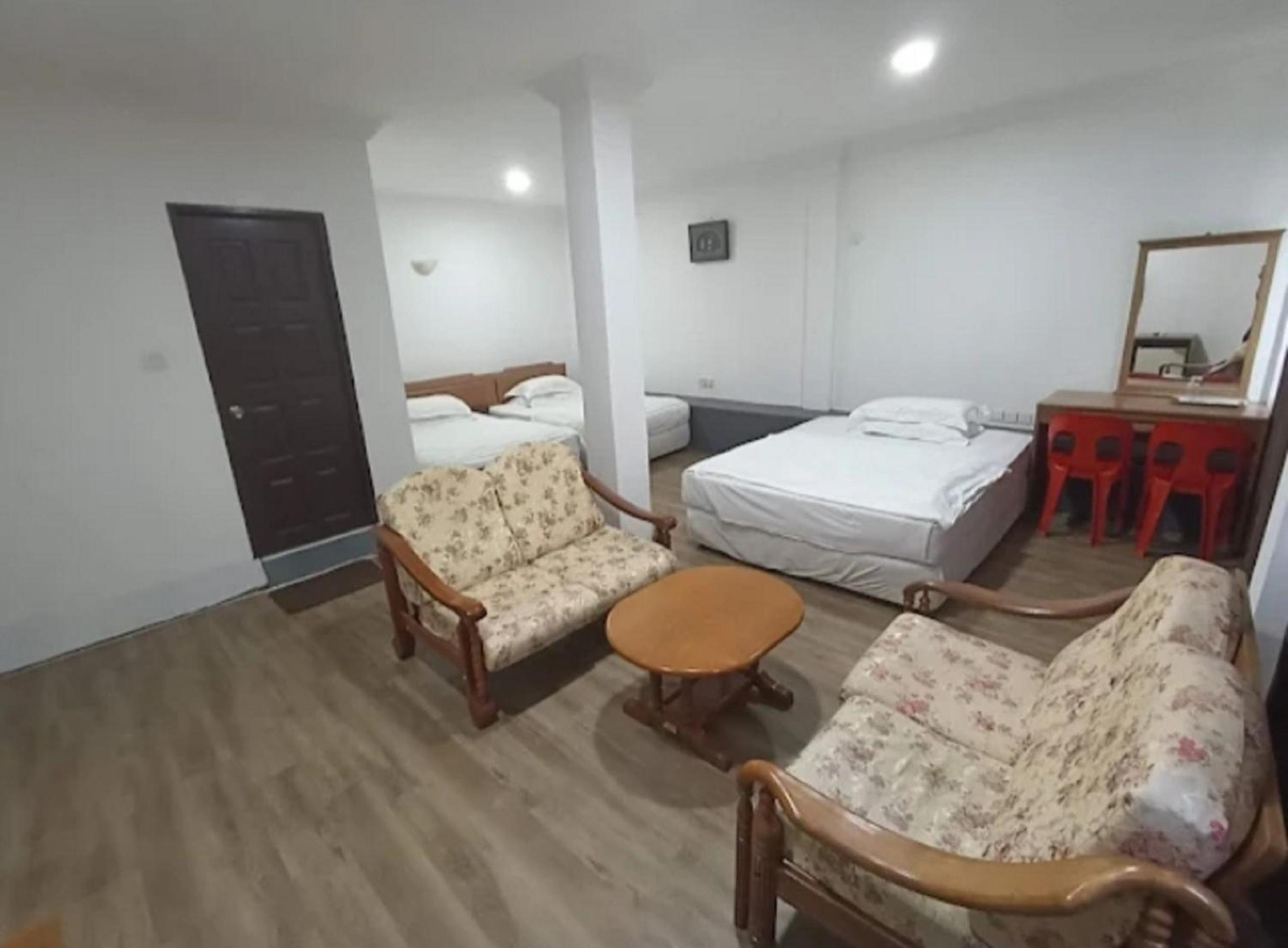 Family Suite - Photo 3