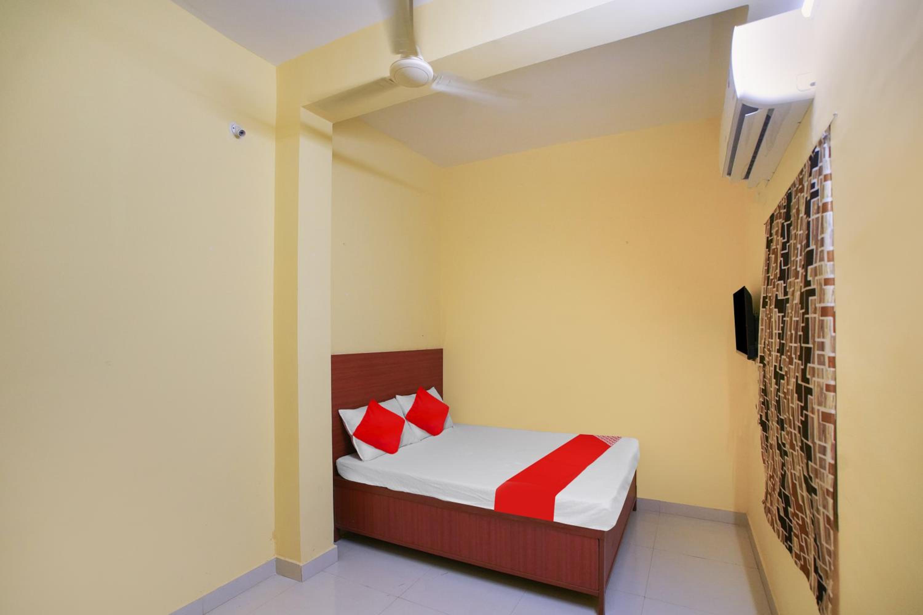 Classic Triple Room photo 1