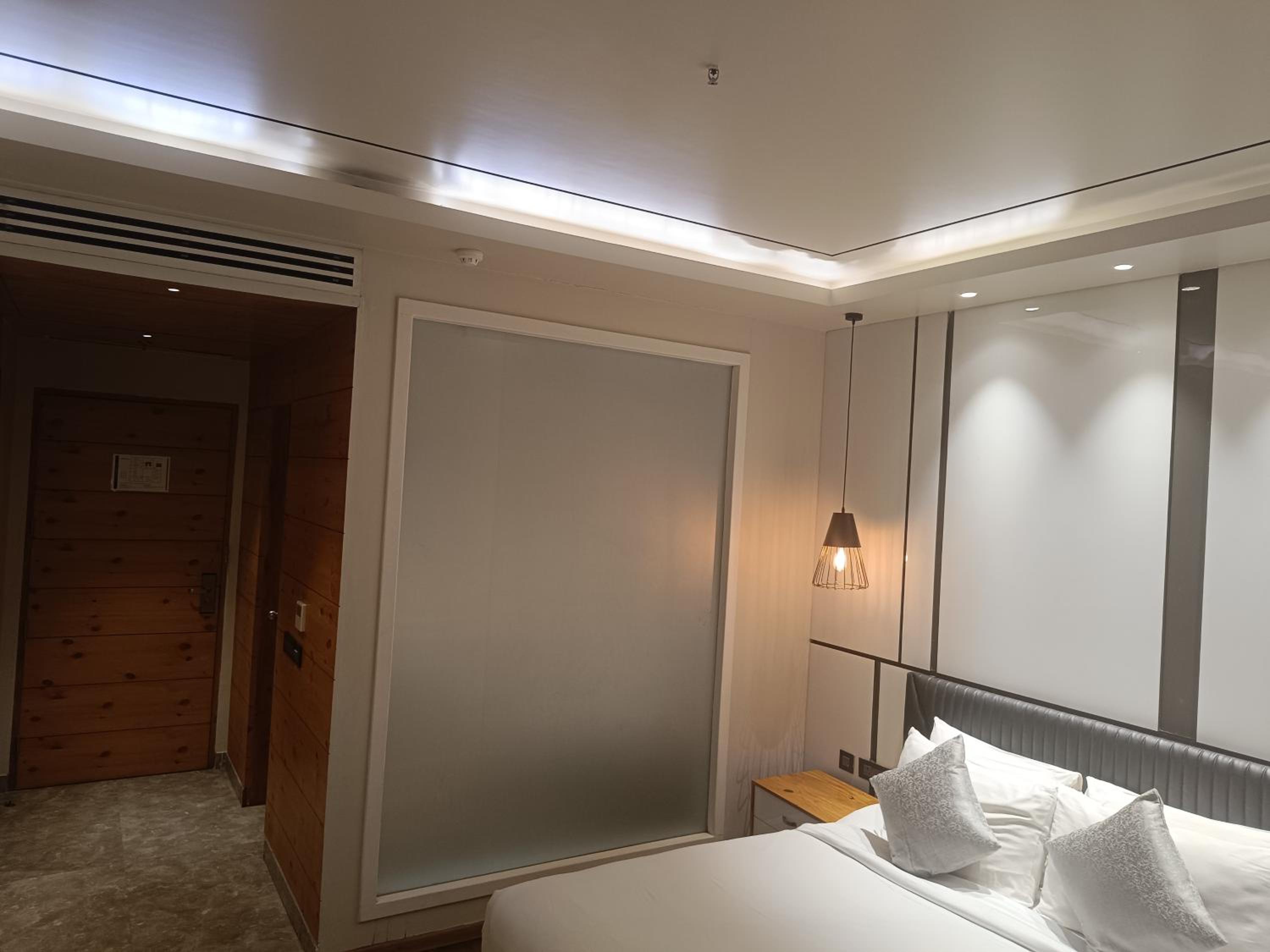 Standard Double Room - Photo 6