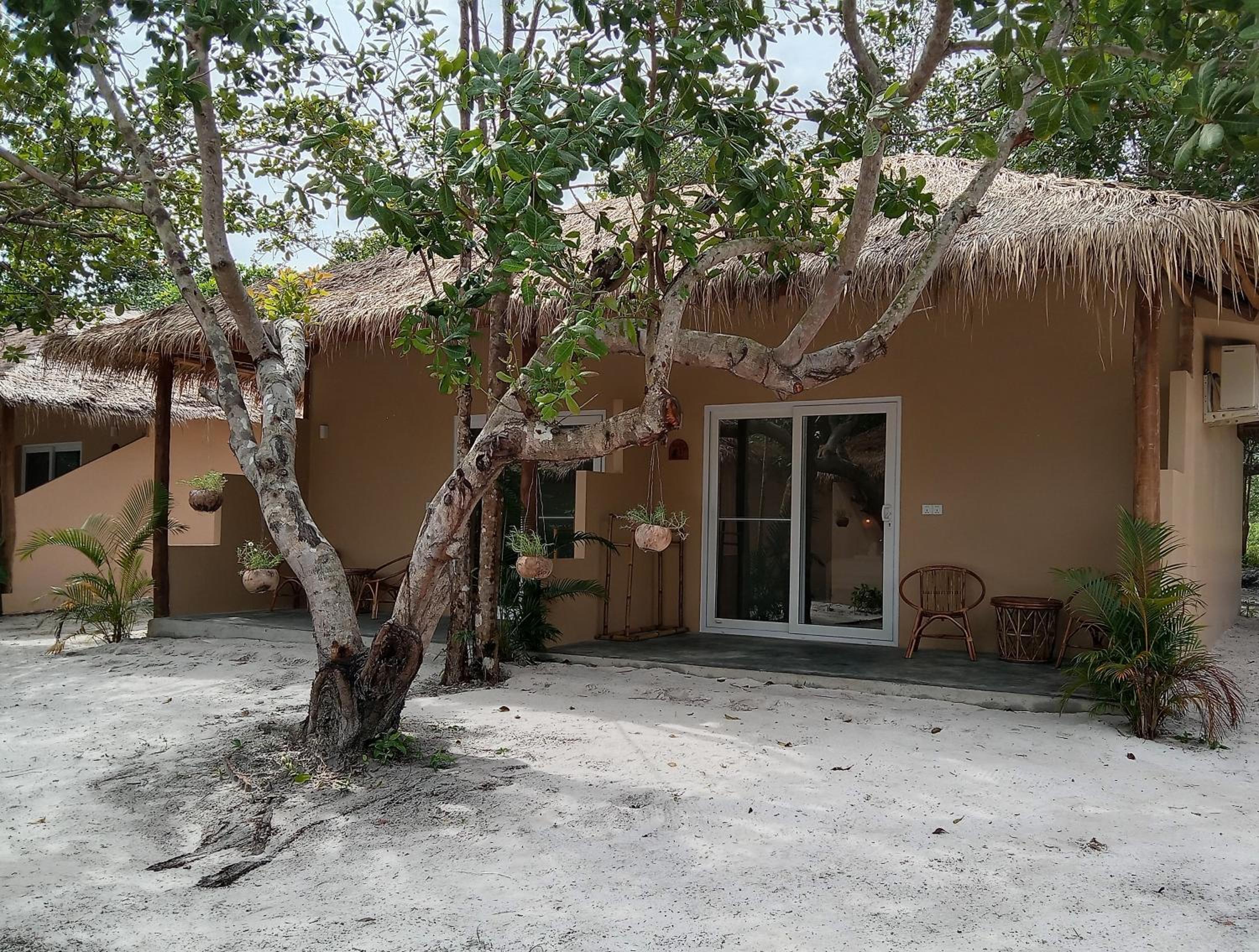 Two-Bedrooms Bungalow photo 2