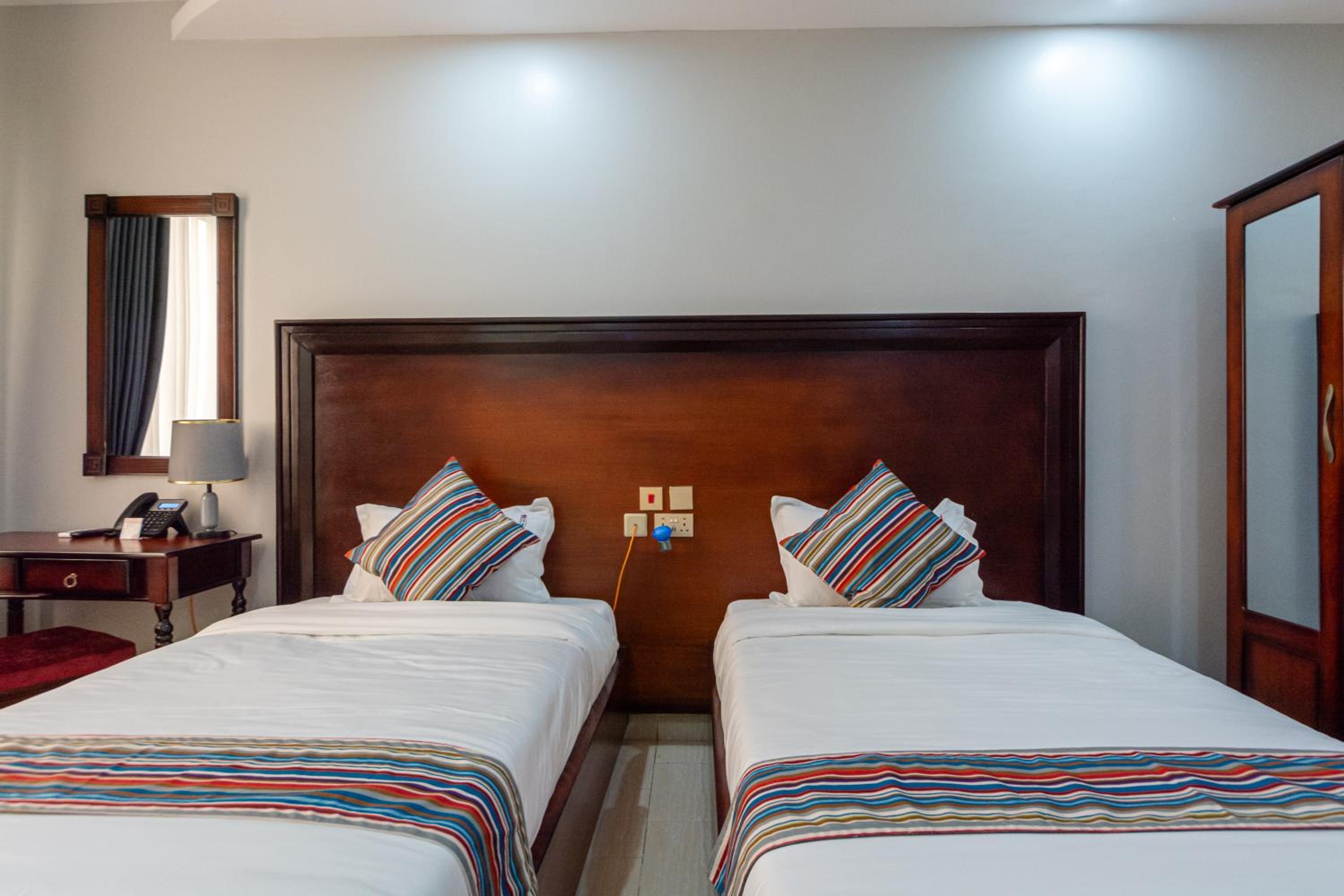 Deluxe Twin Room photo 3