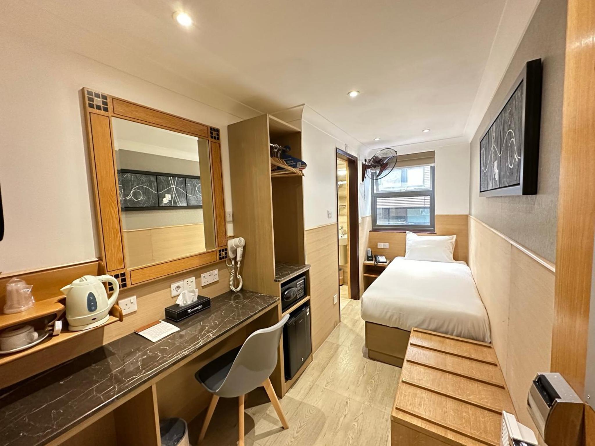 Single Room photo 1