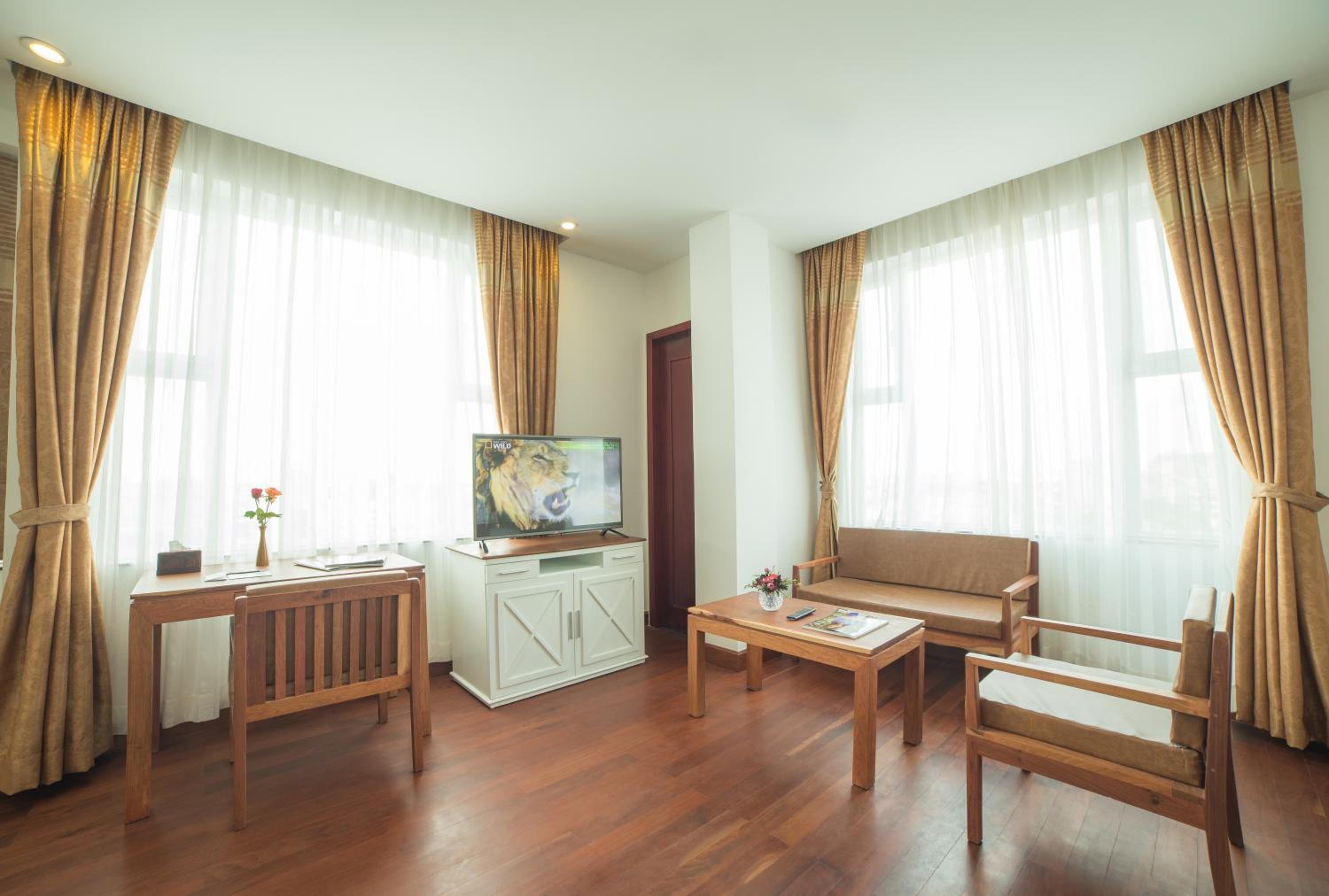 Twin Junior Suite photo 2