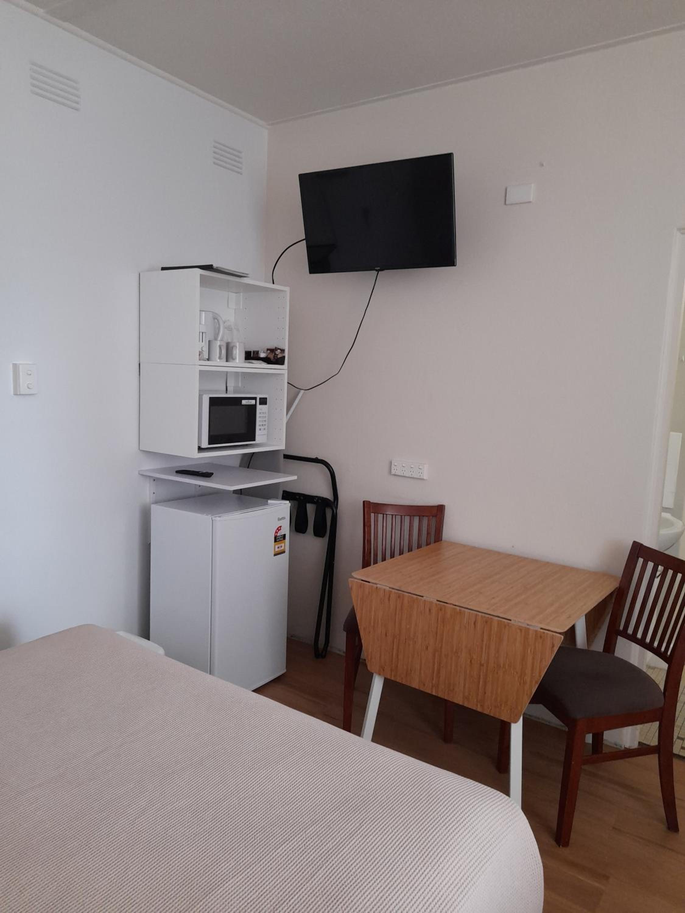 Double Room with Extra Bed - Photo 10