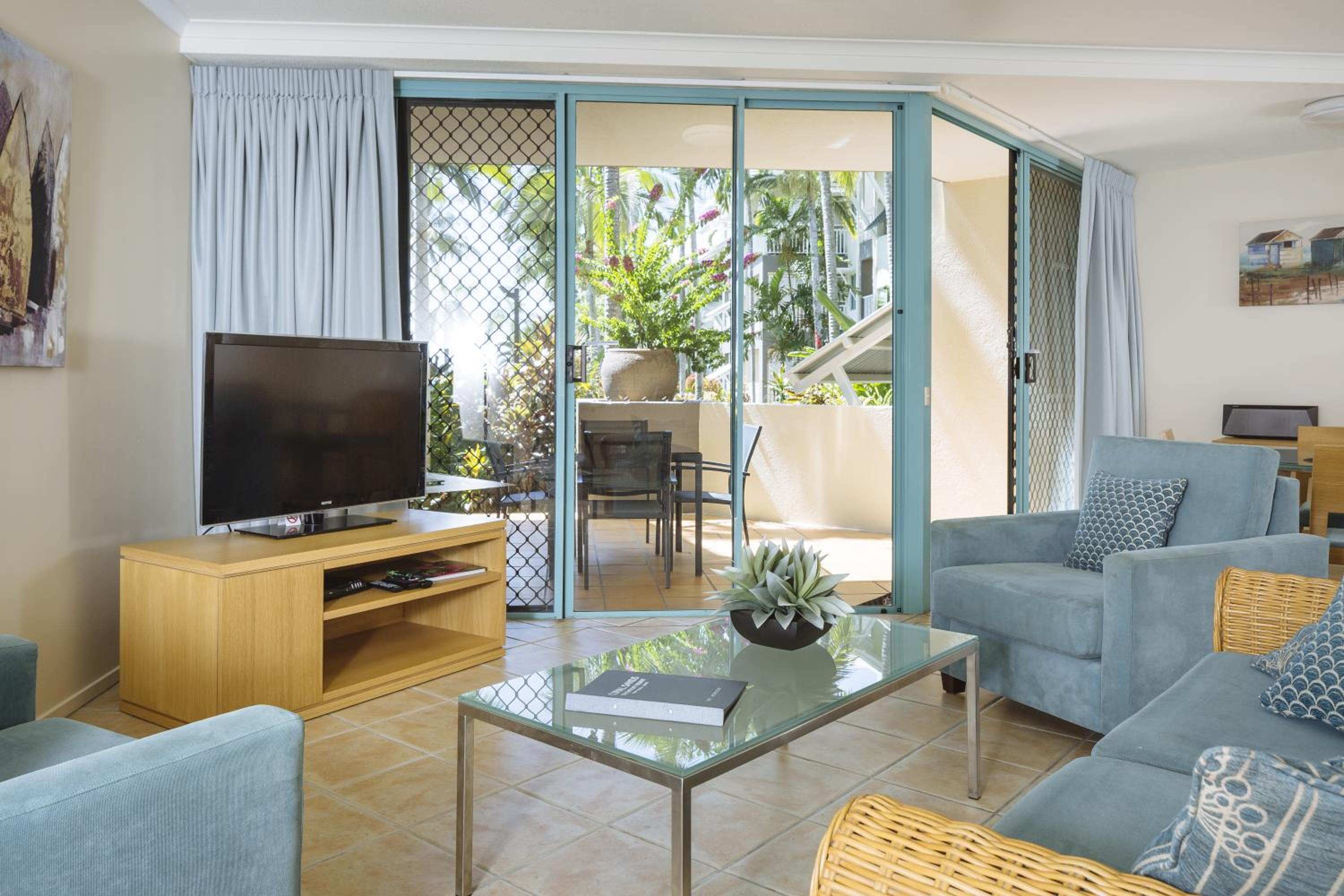Superior One-Bedroom Apartment photo 2