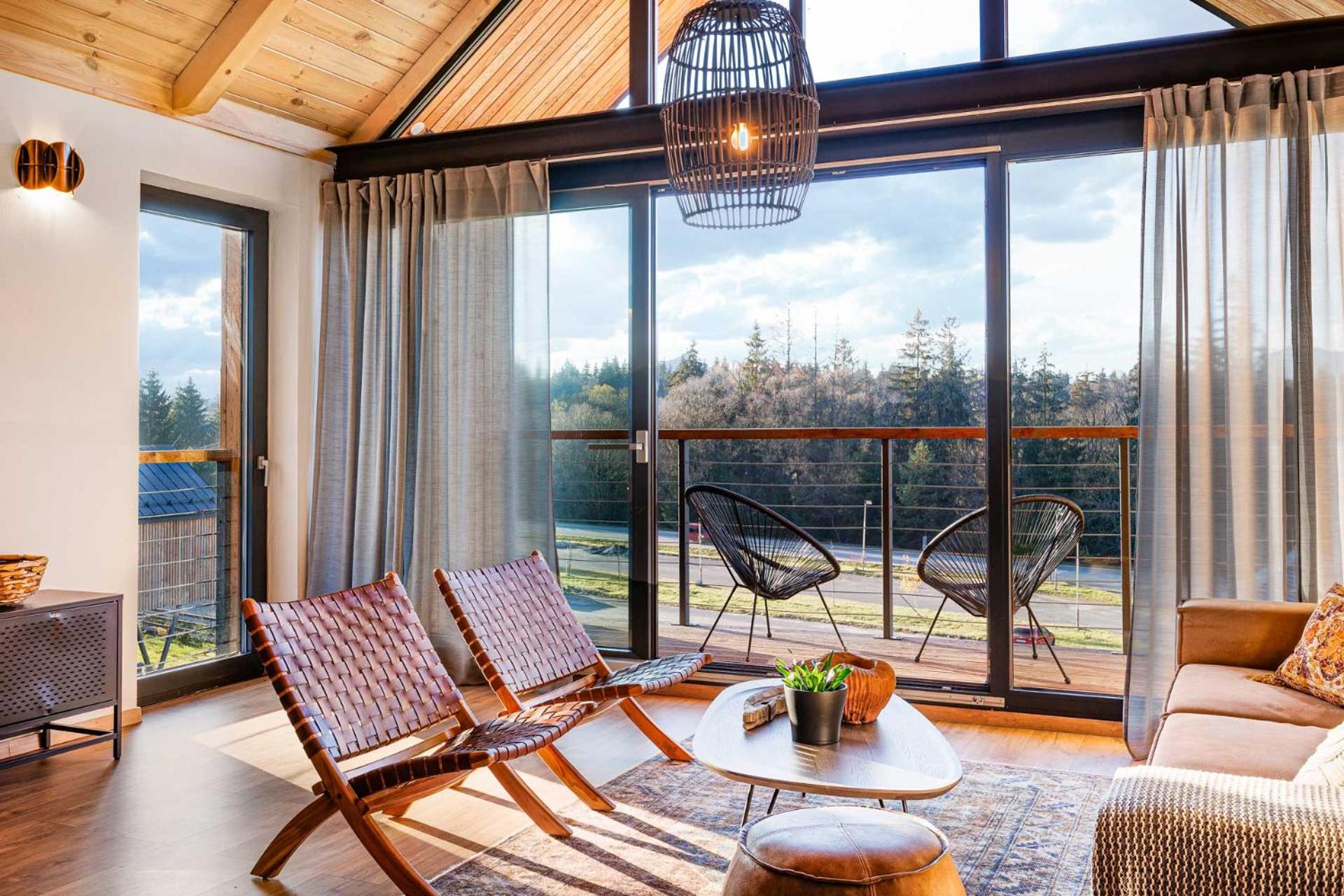 Chalet with jacuzzi photo 3