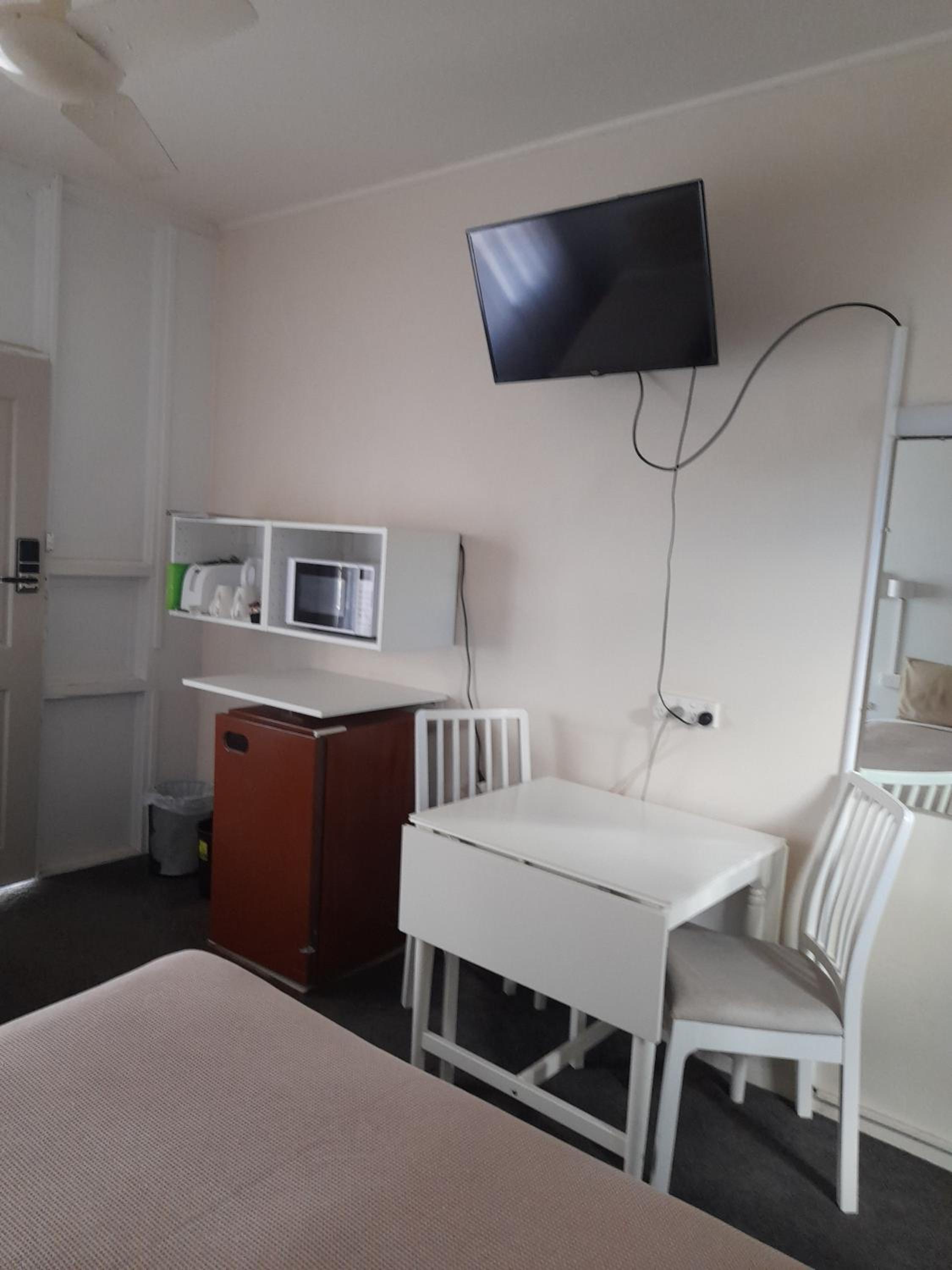 Double Room with Extra Bed - Photo 13