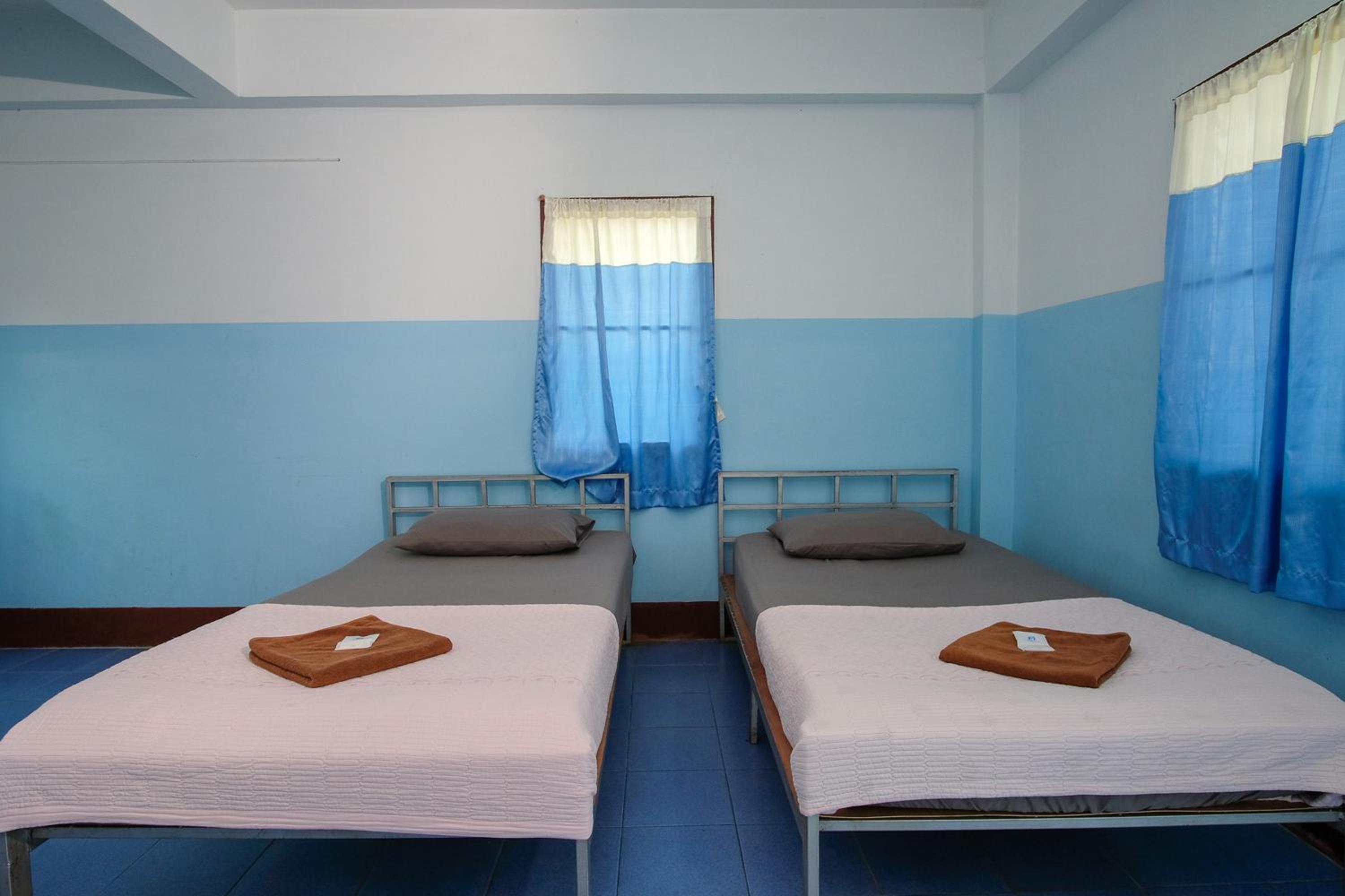 Twin Room - Photo 4