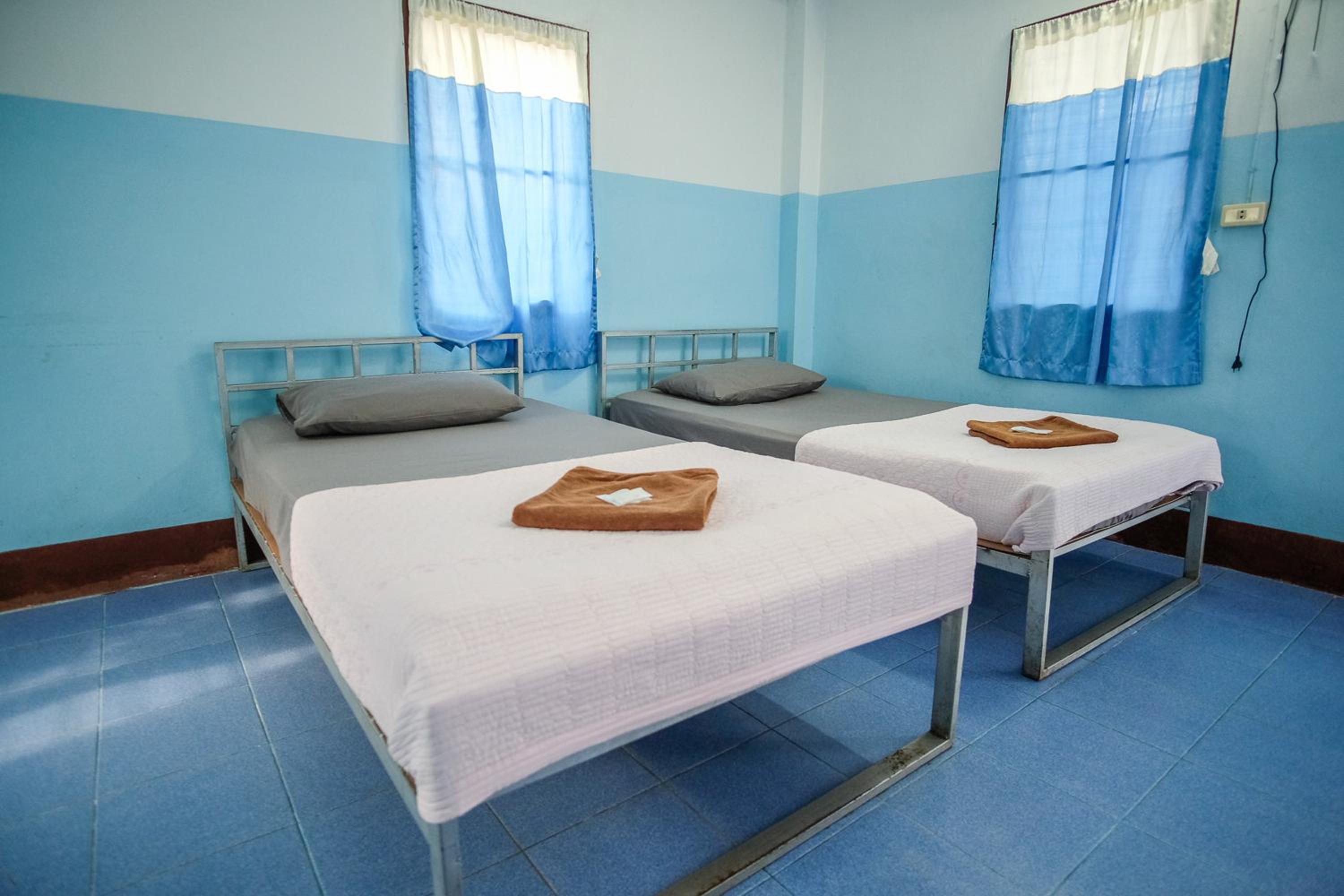Twin Room - Photo 1