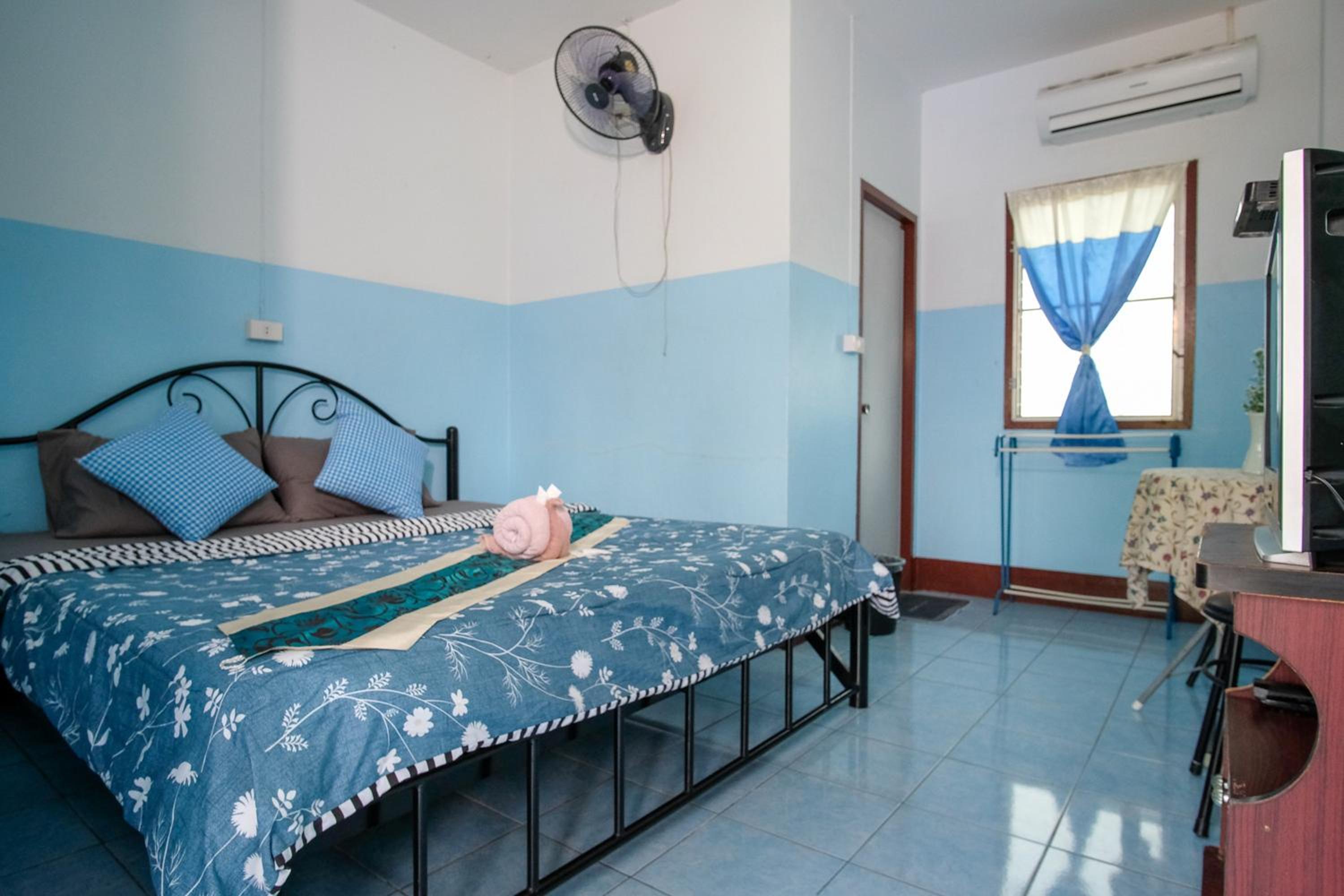 Double Room - Photo 8