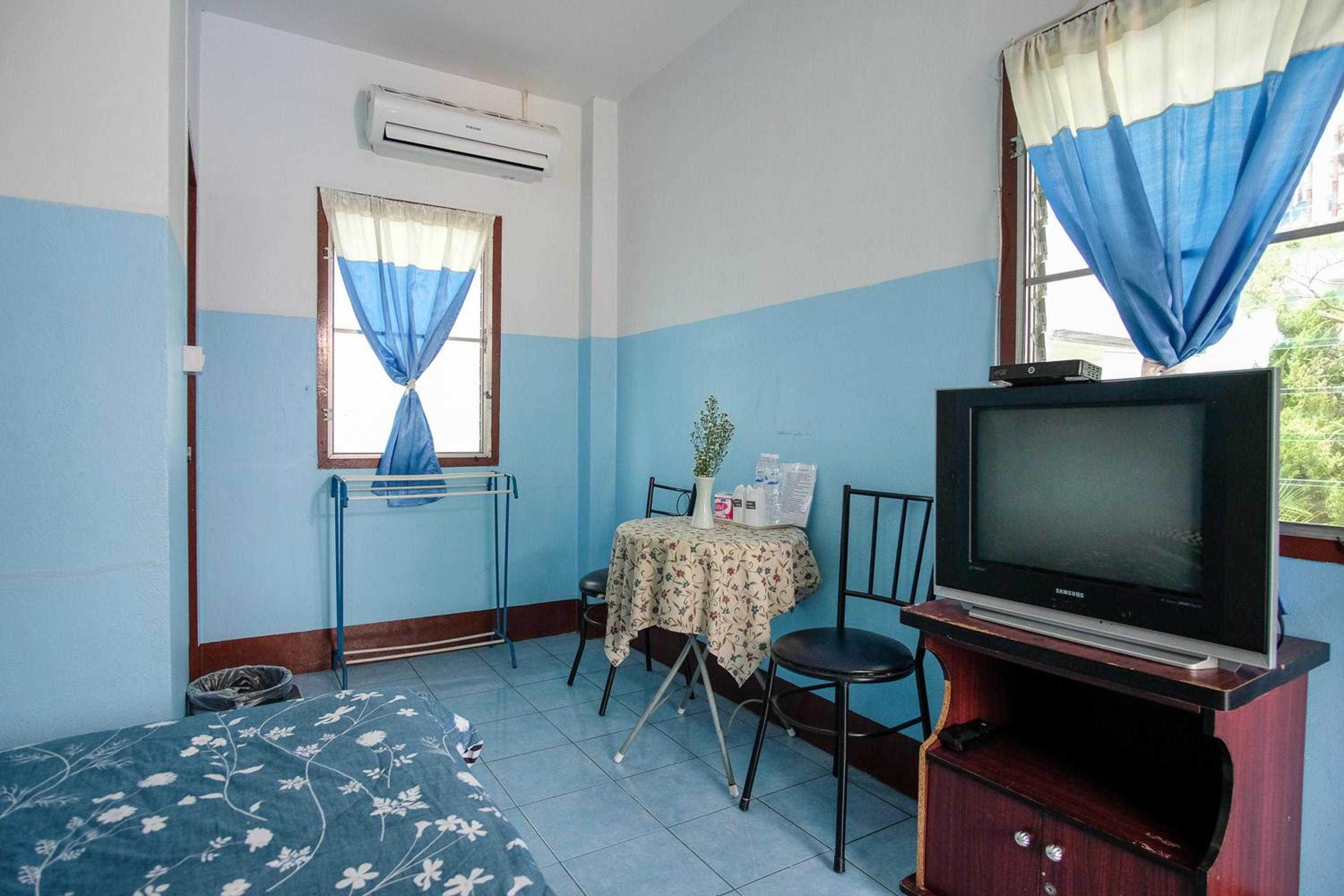 Double Room - Photo 5