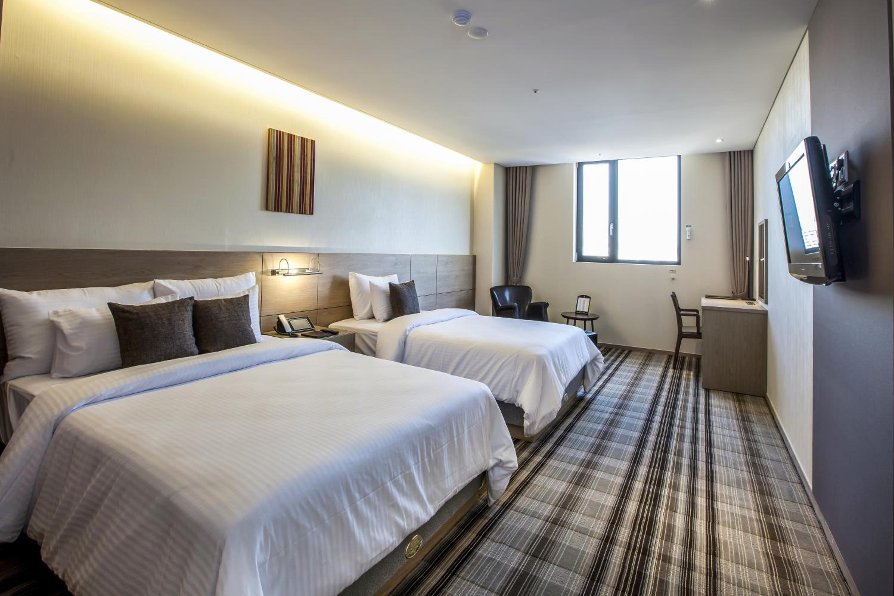 Deluxe Twin Room photo 2