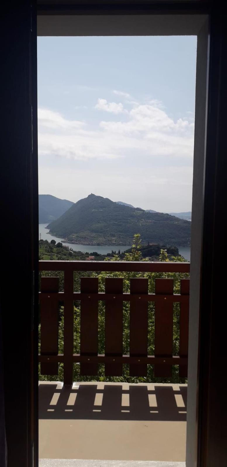 Triple Room with Lake View - Photo 5