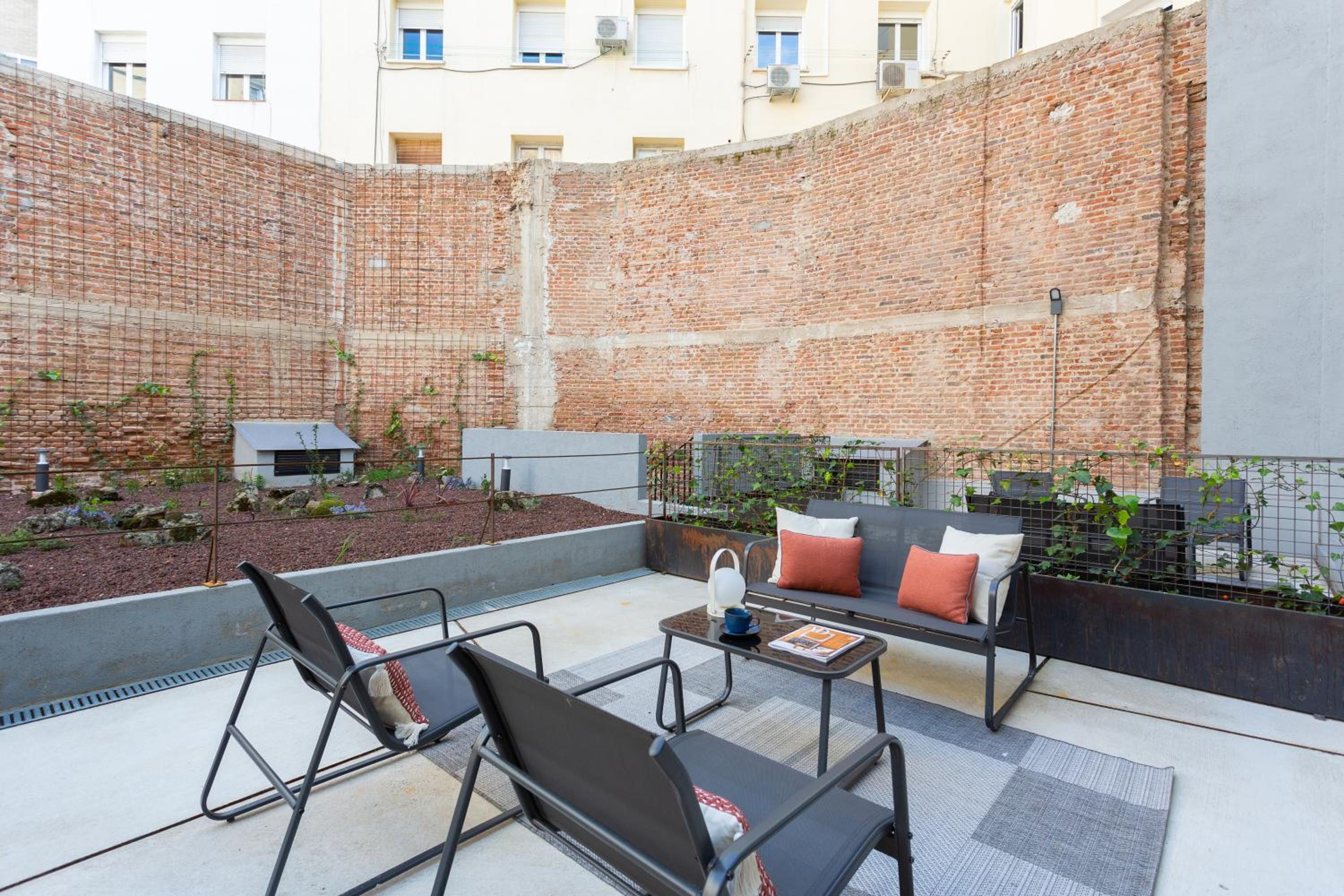 Apartment with Terrace photo 3