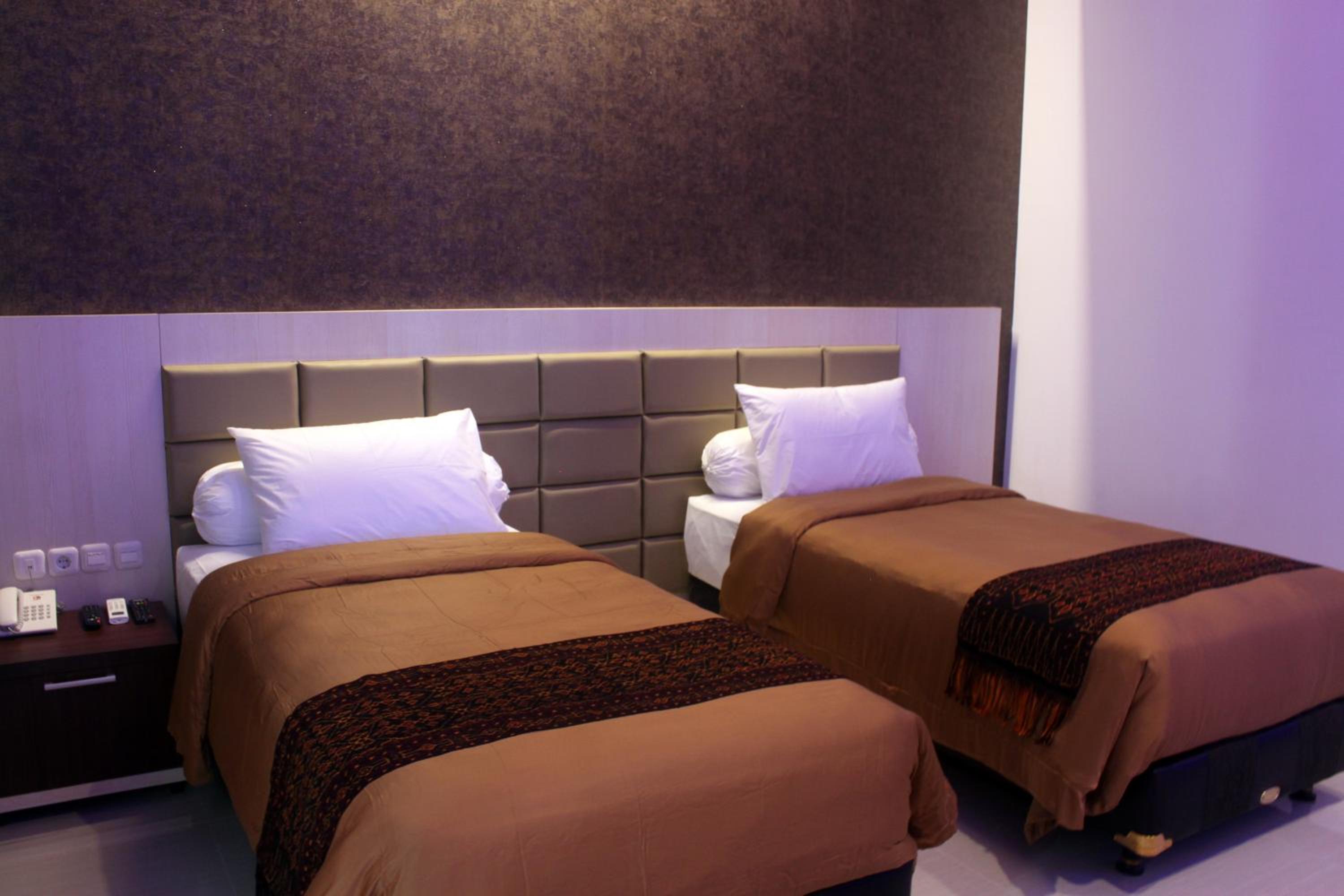 Standard Twin Room photo 2