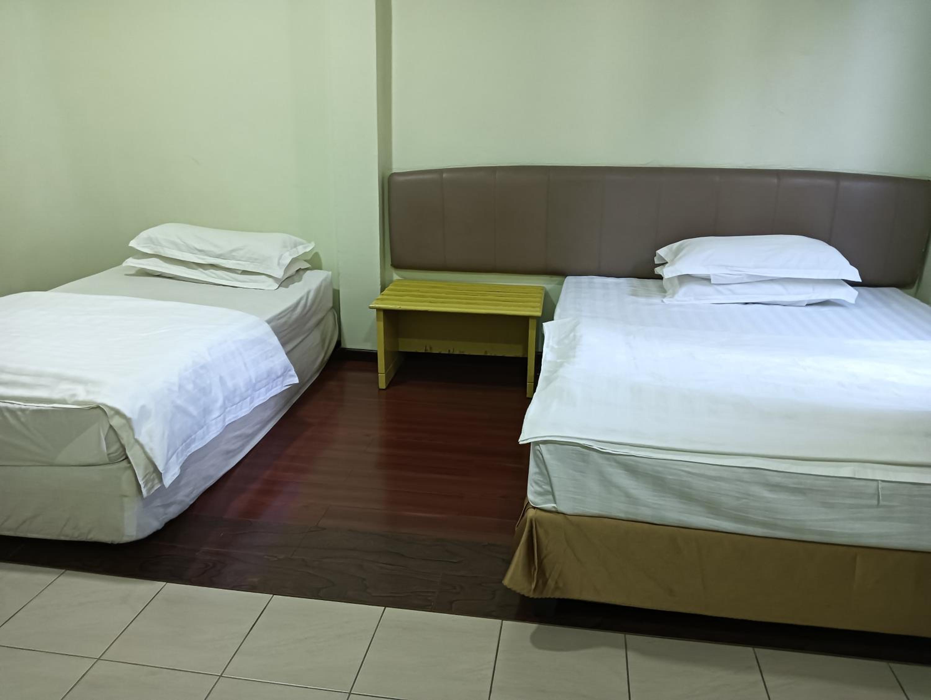 Deluxe Triple Room - Photo 8
