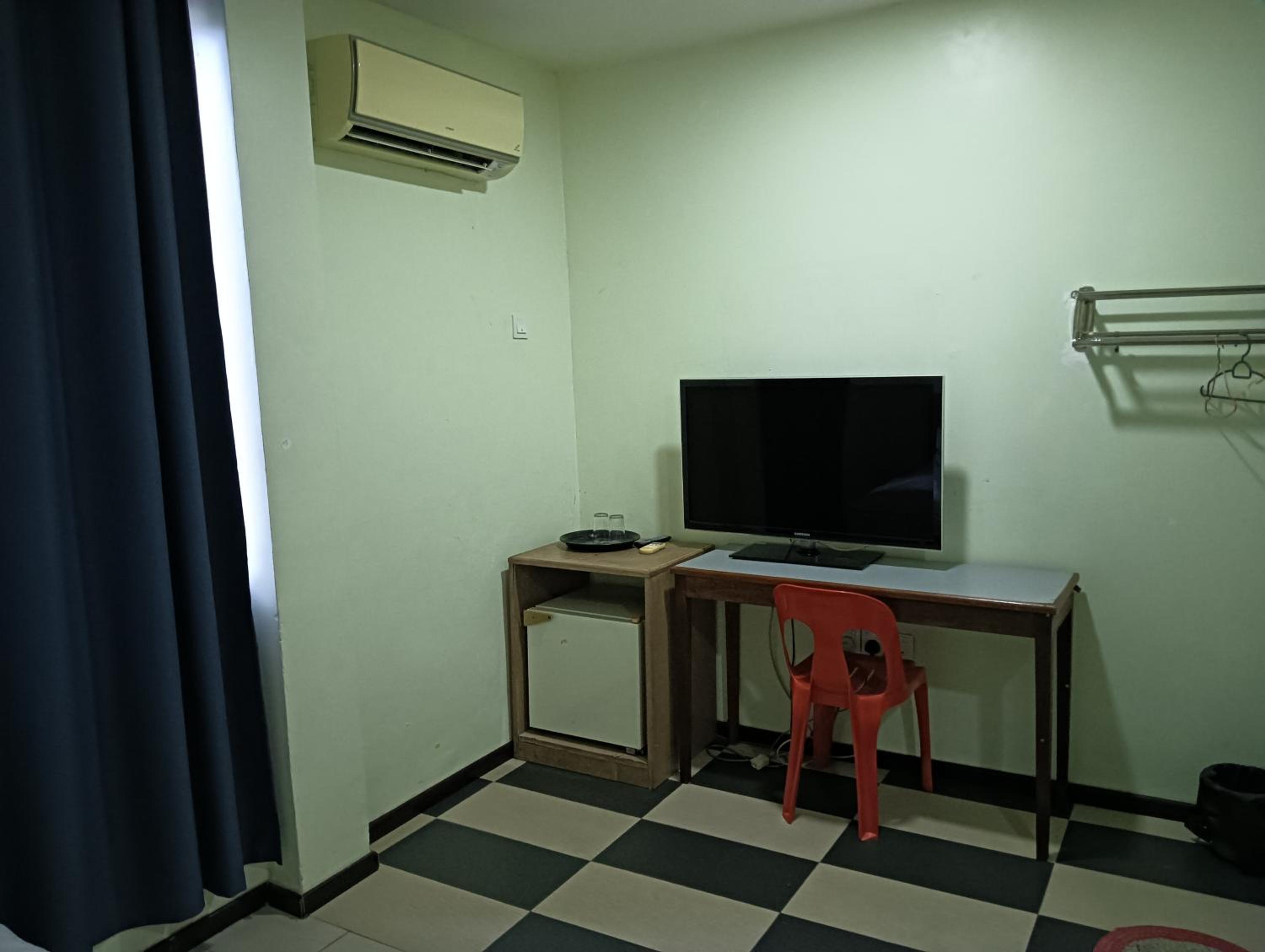 Deluxe Triple Room - Photo 7