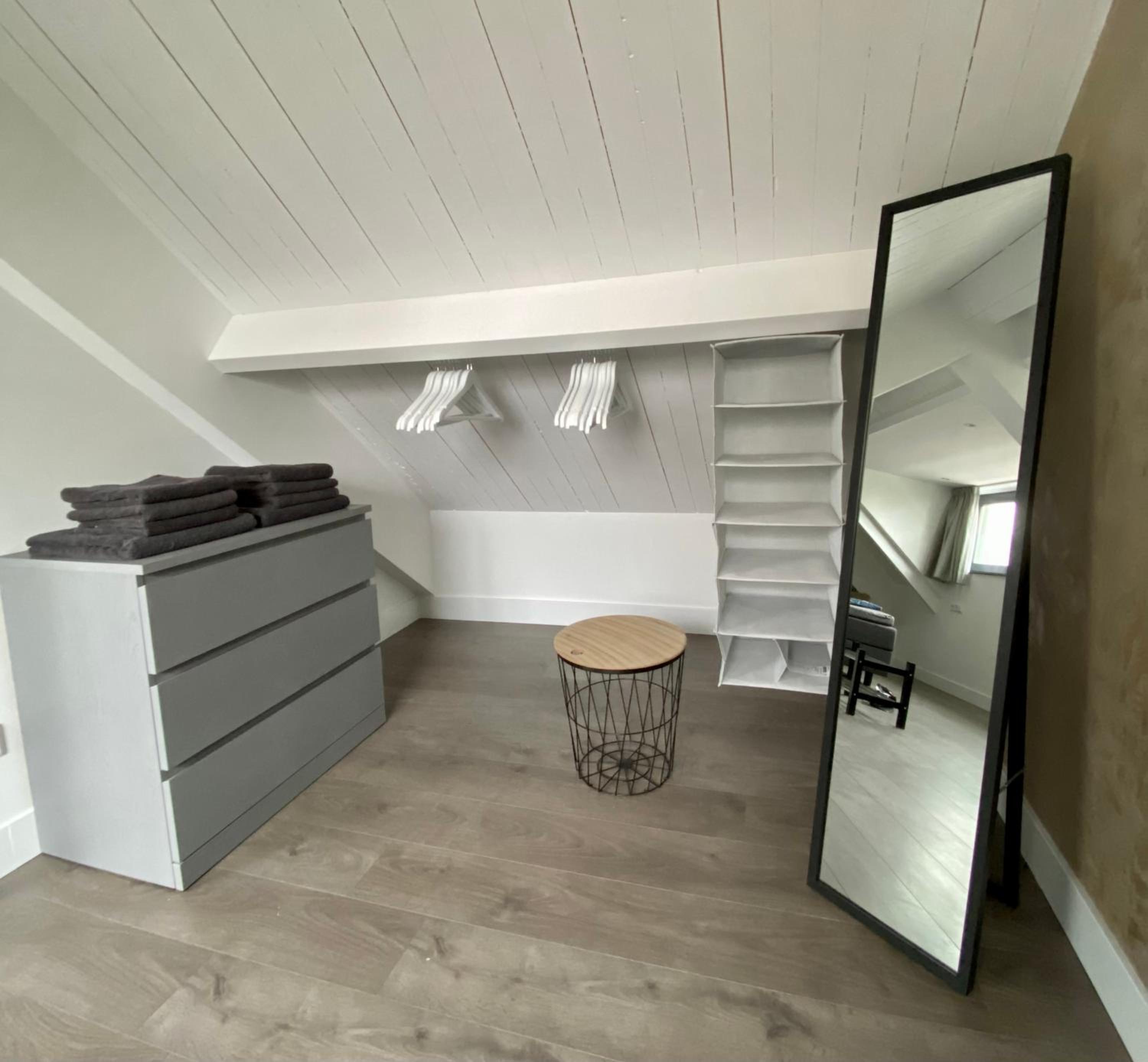 One-Bedroom House photo 2