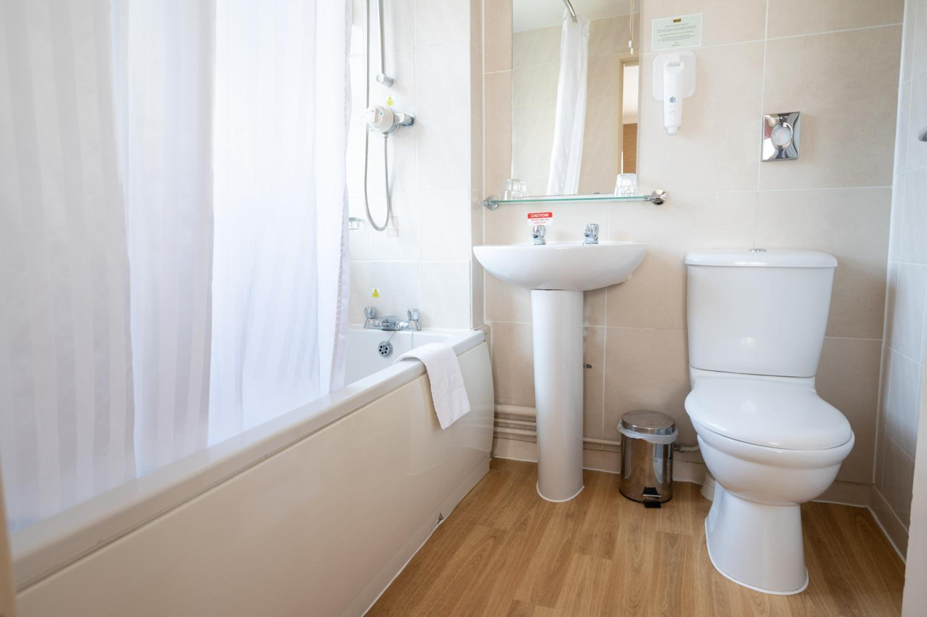 Double Room - Photo 6