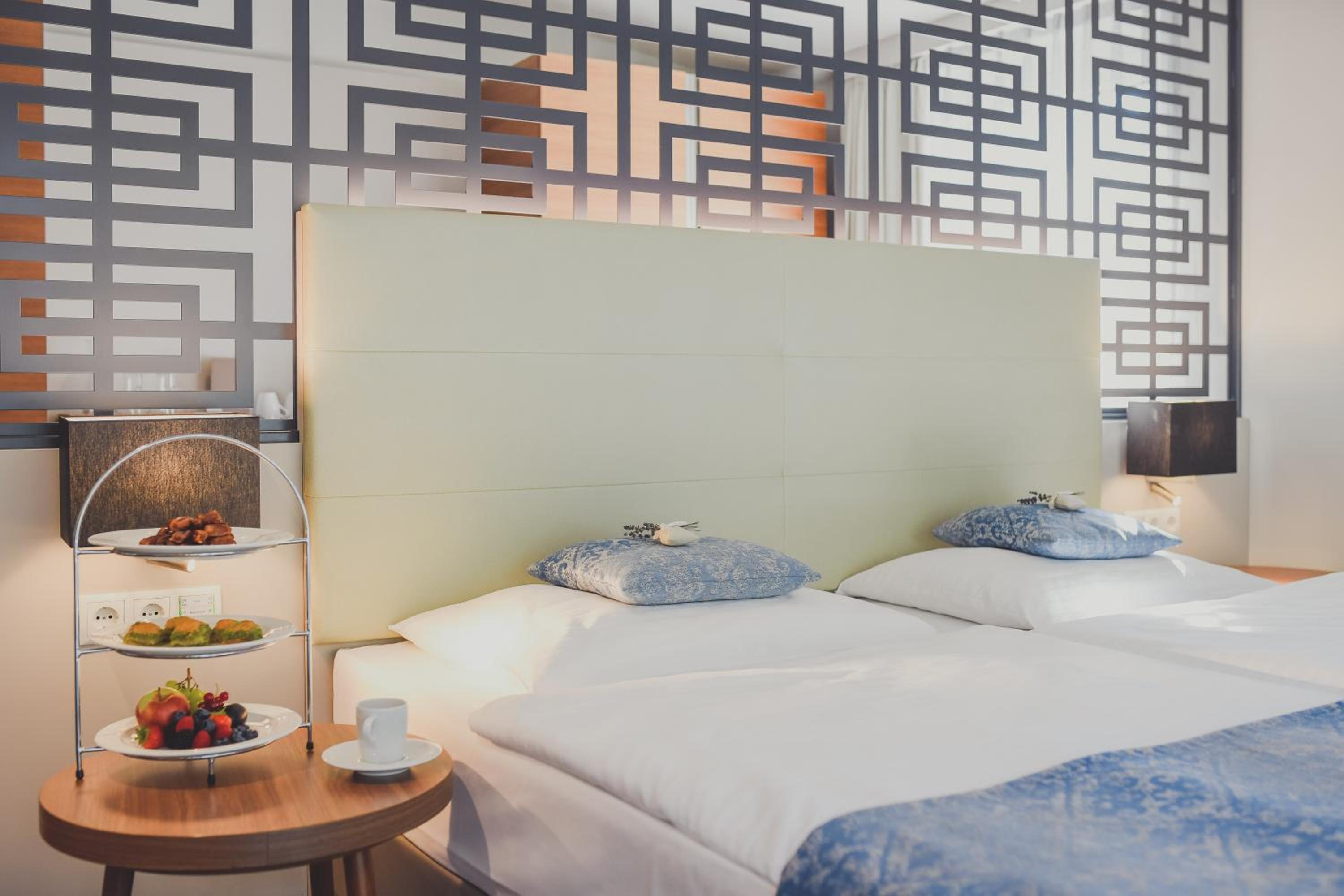 Junior Suite with Terrace - Photo 5