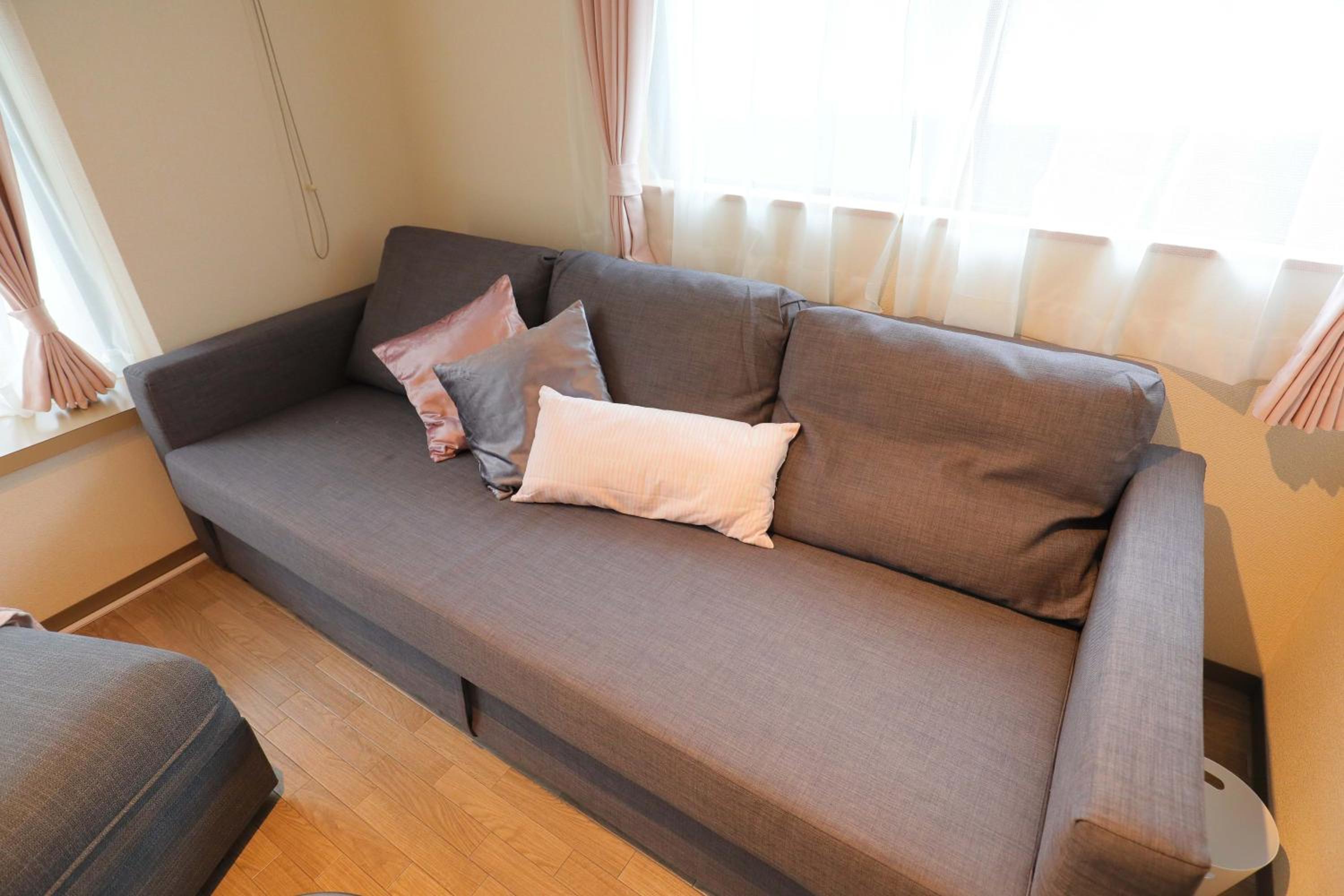 One-Bedroom Apartment photo 2