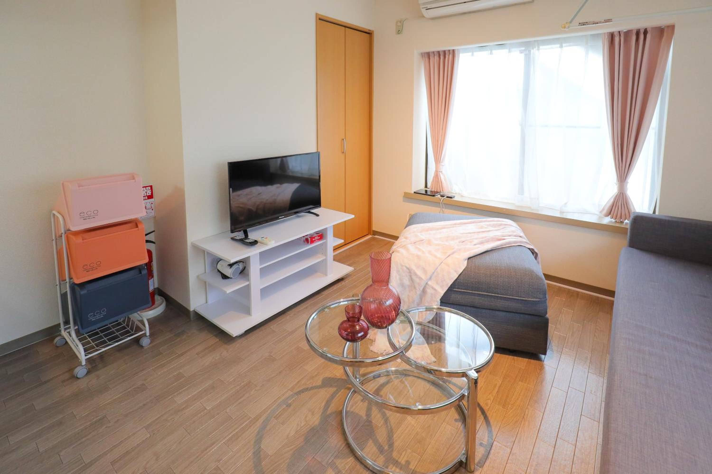 One-Bedroom Apartment photo 3
