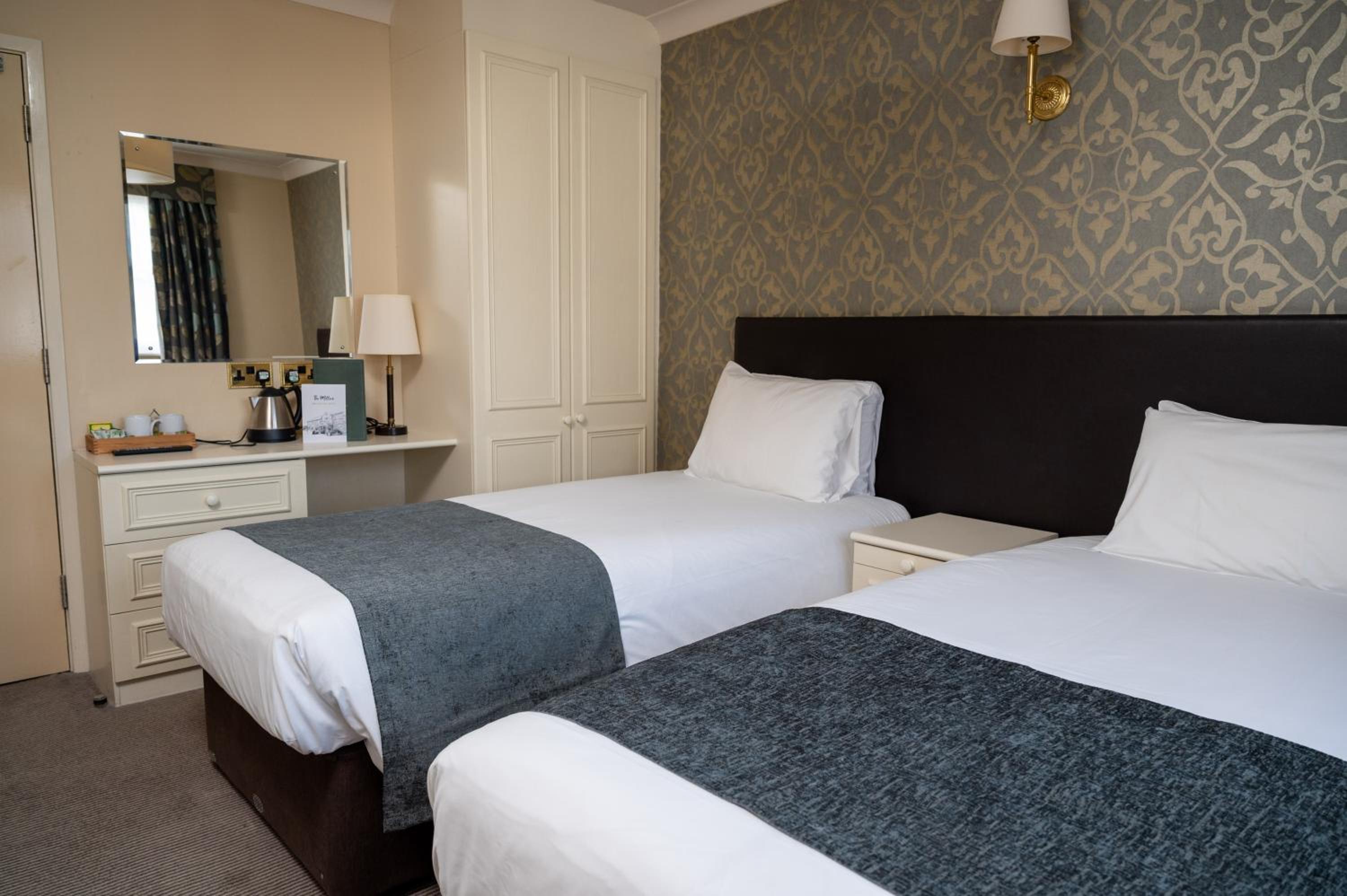 Twin Room - Photo 4