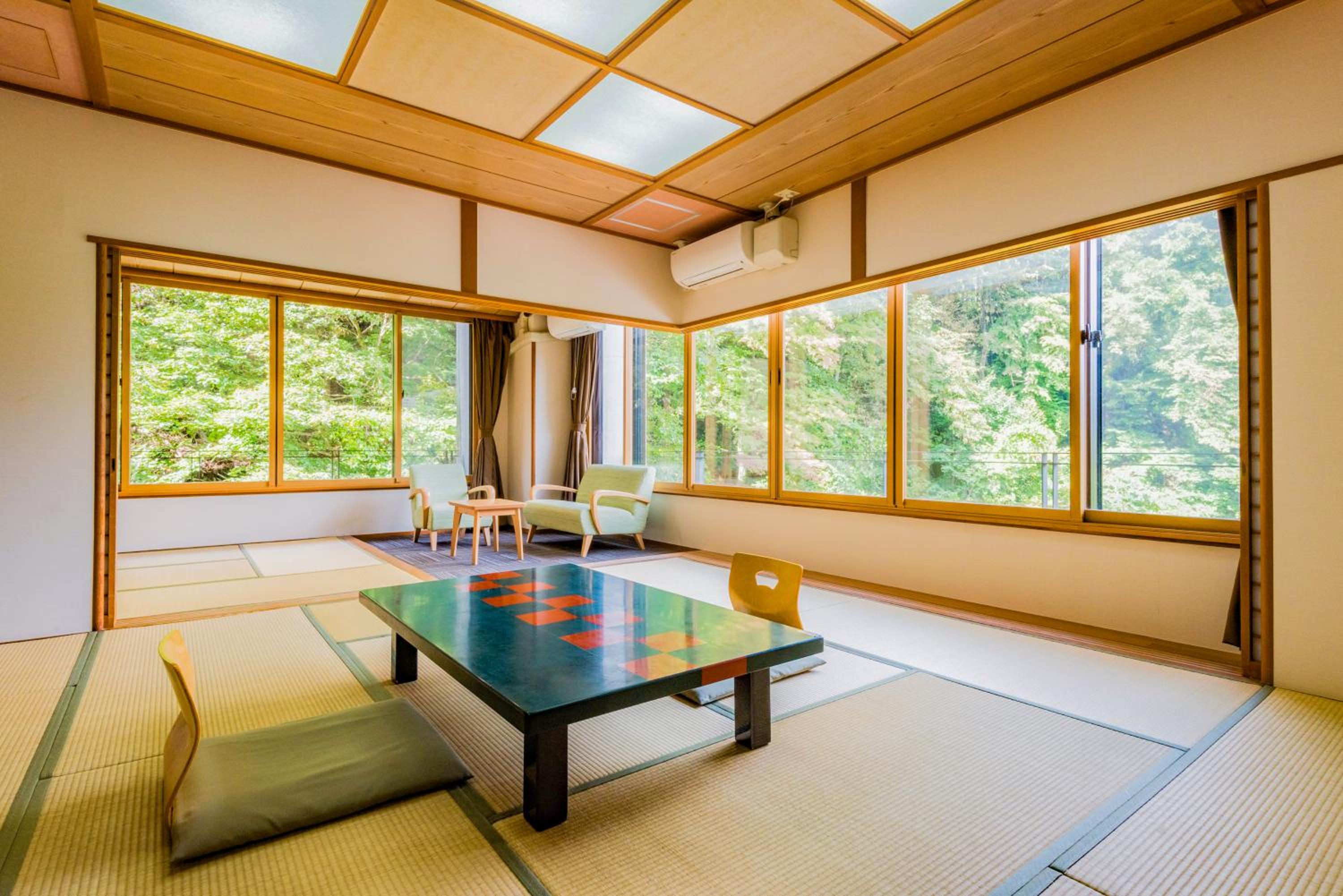 Large Japanese-Style Room - Mountain Side - Non-Smoking - Photo 4