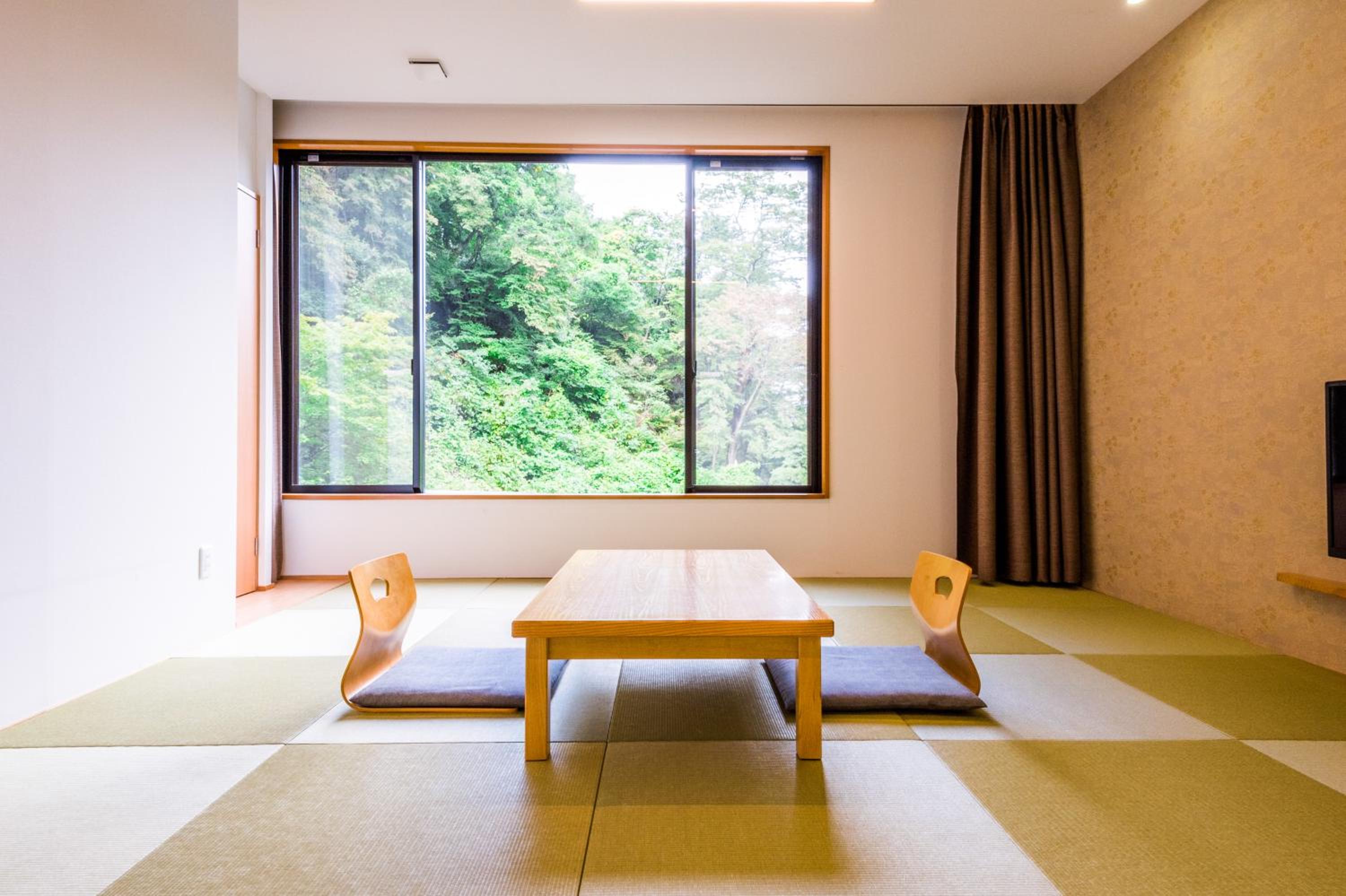 Superior Japanese-Style Room with Shared Bathroom - Non-Smoking - Photo 2