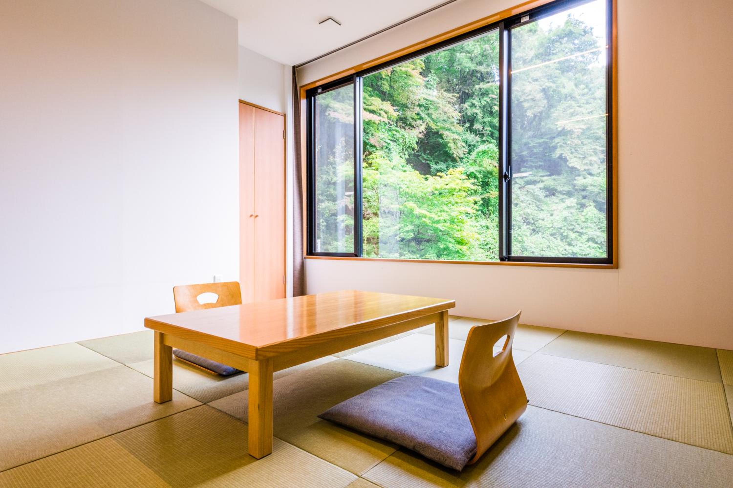 Superior Japanese-Style Room with Shared Bathroom - Non-Smoking - Photo 3